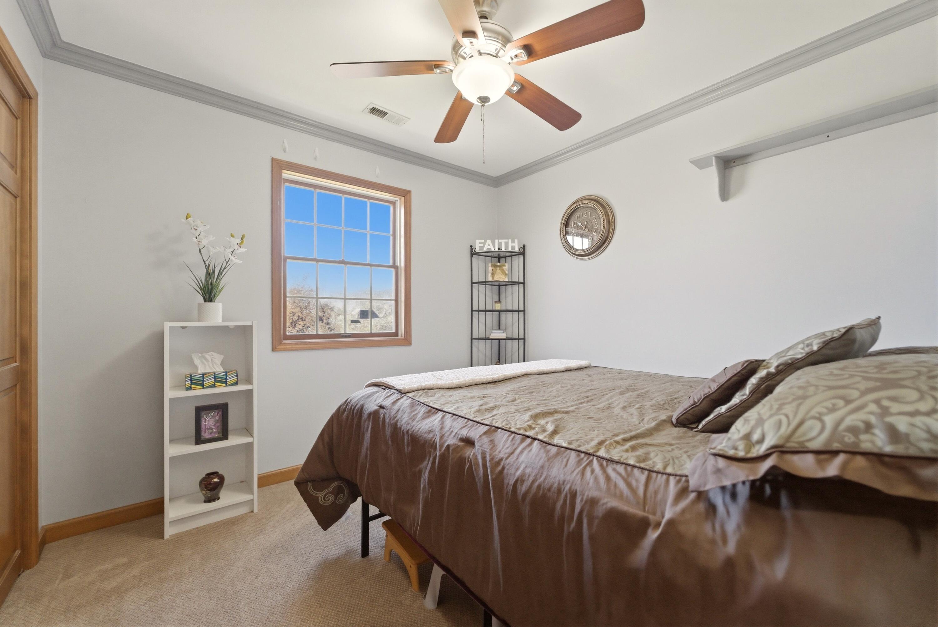 1401 W 95th Place
