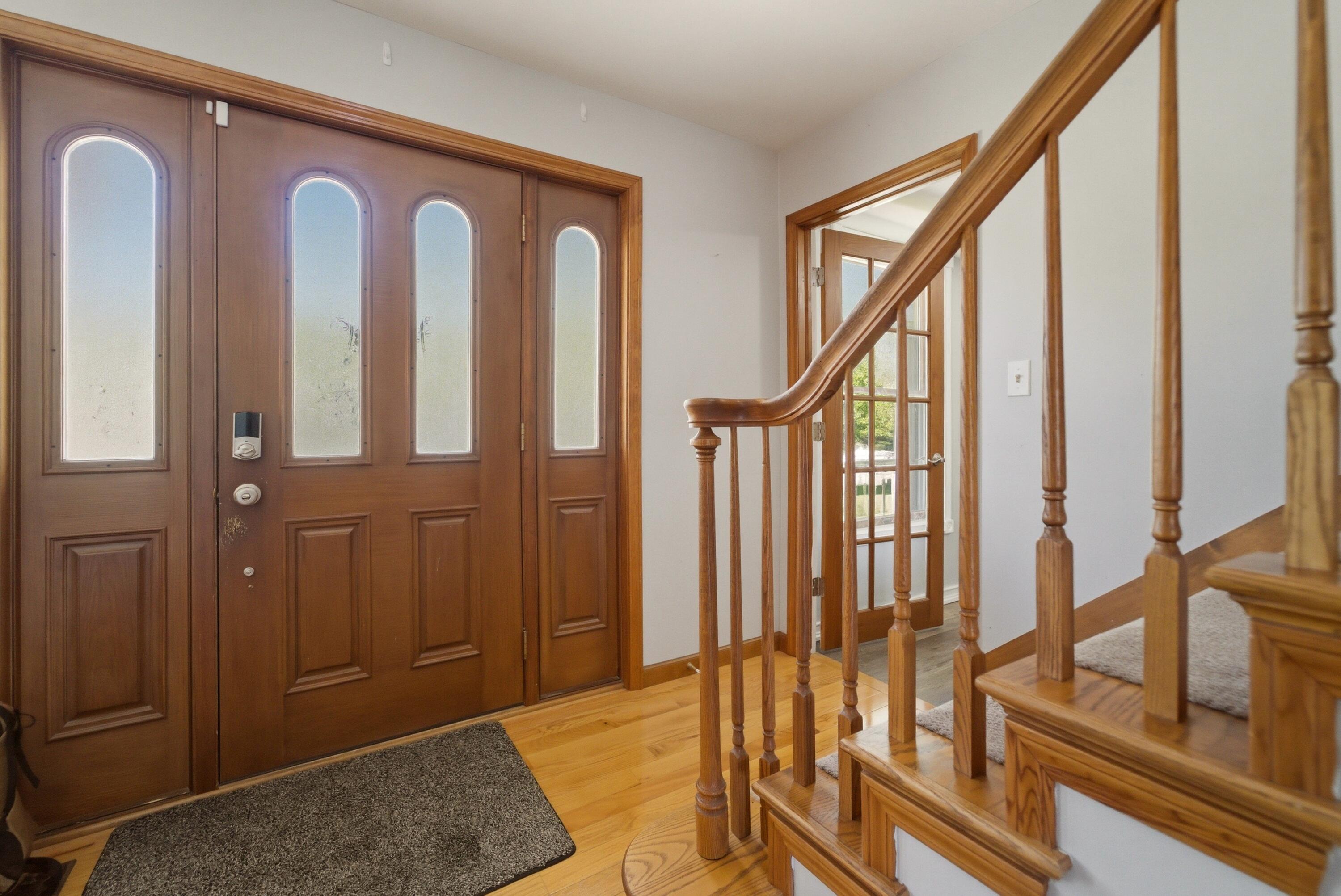 1401 W 95th Place