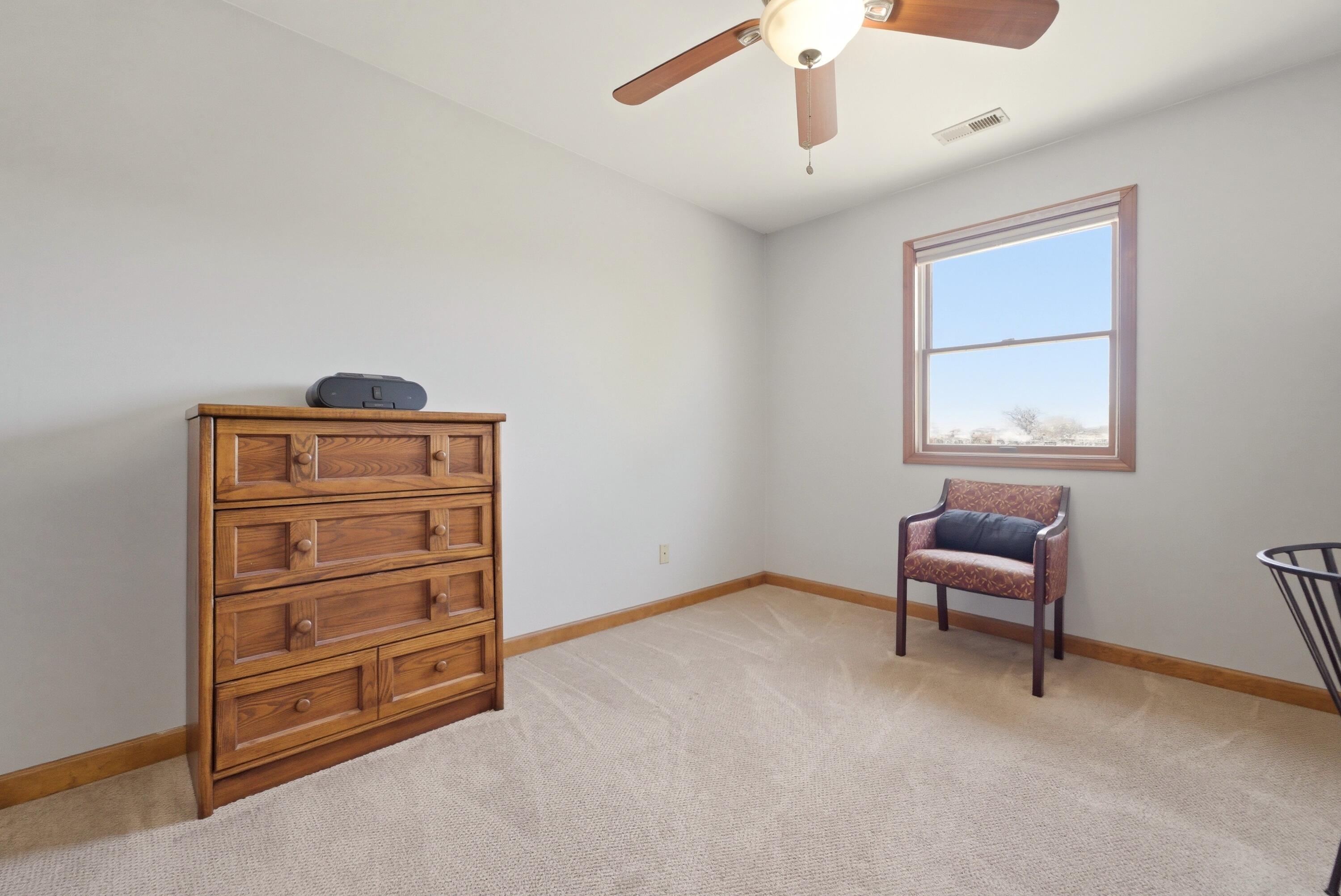 1401 W 95th Place