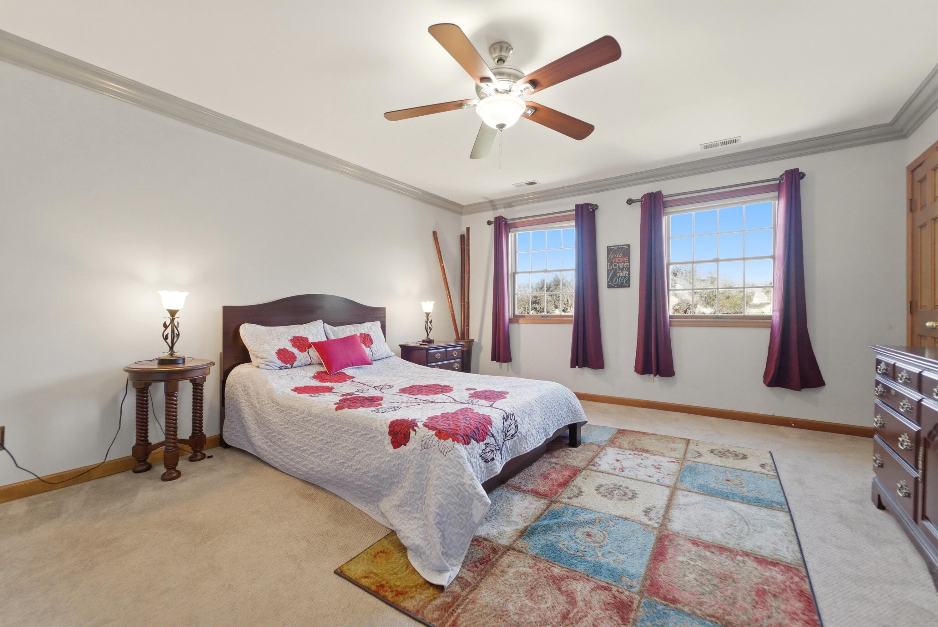 1401 W 95th Place