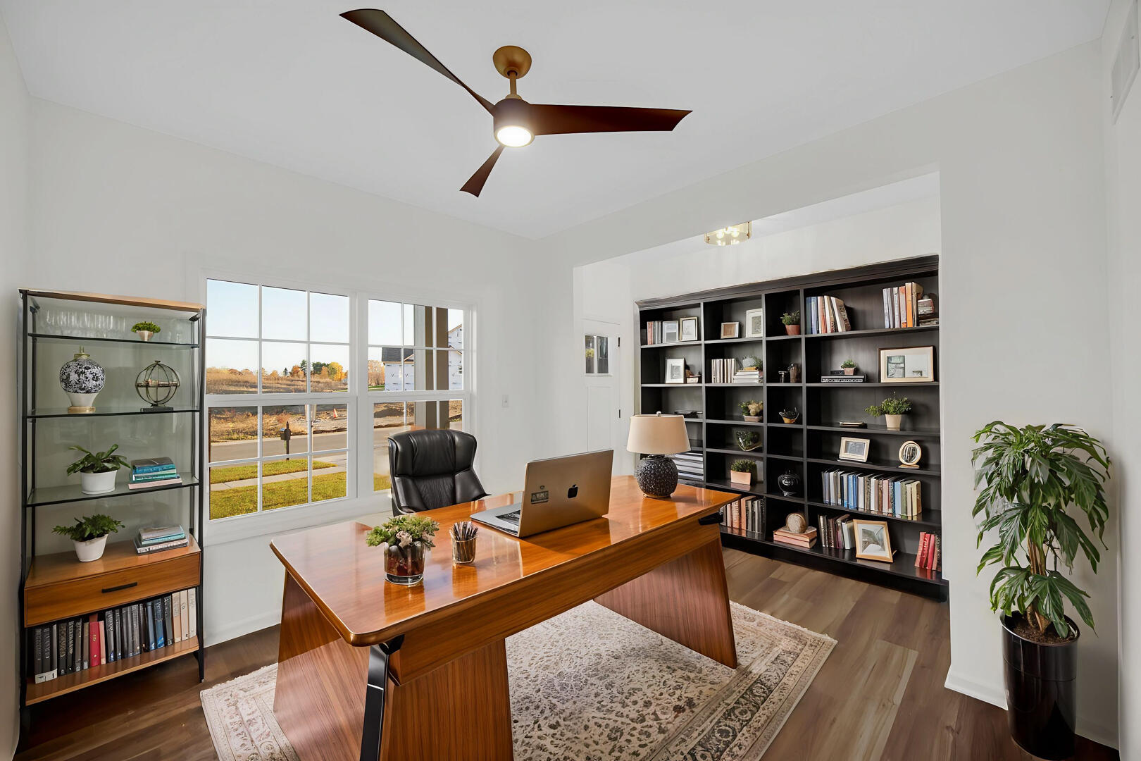 2206 Redwood Lane