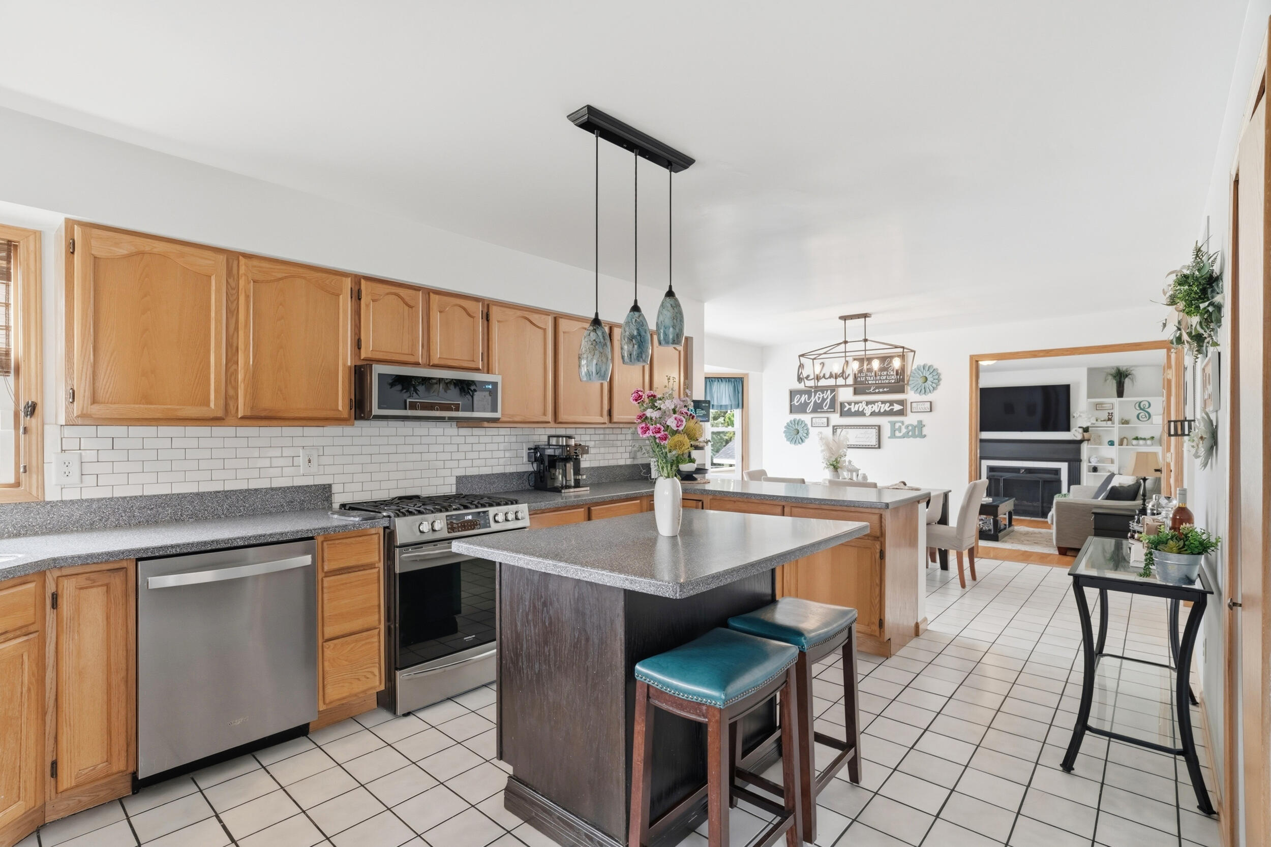6281 Marietta Avenue