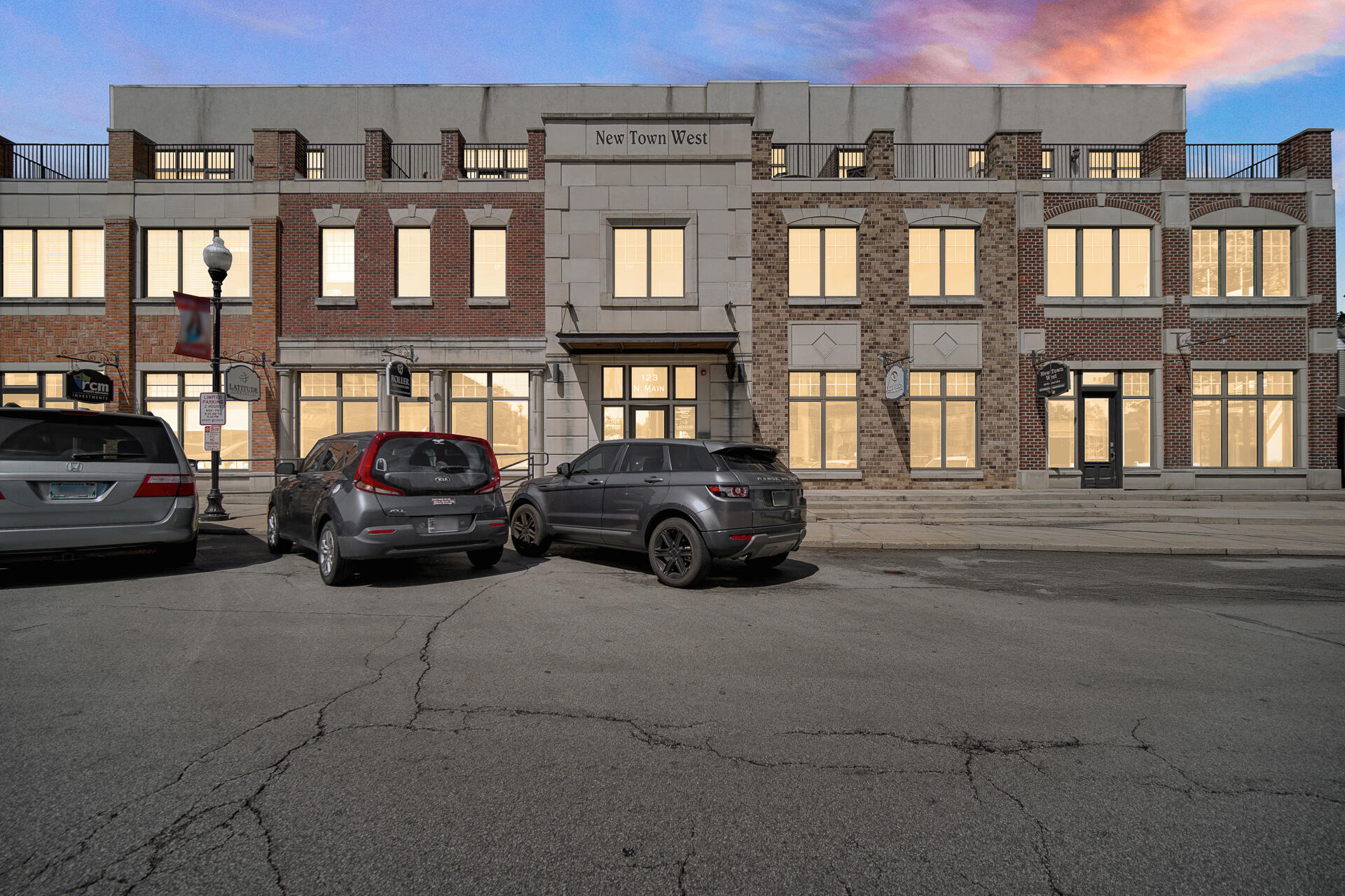 123 N Main Street Unit: 301