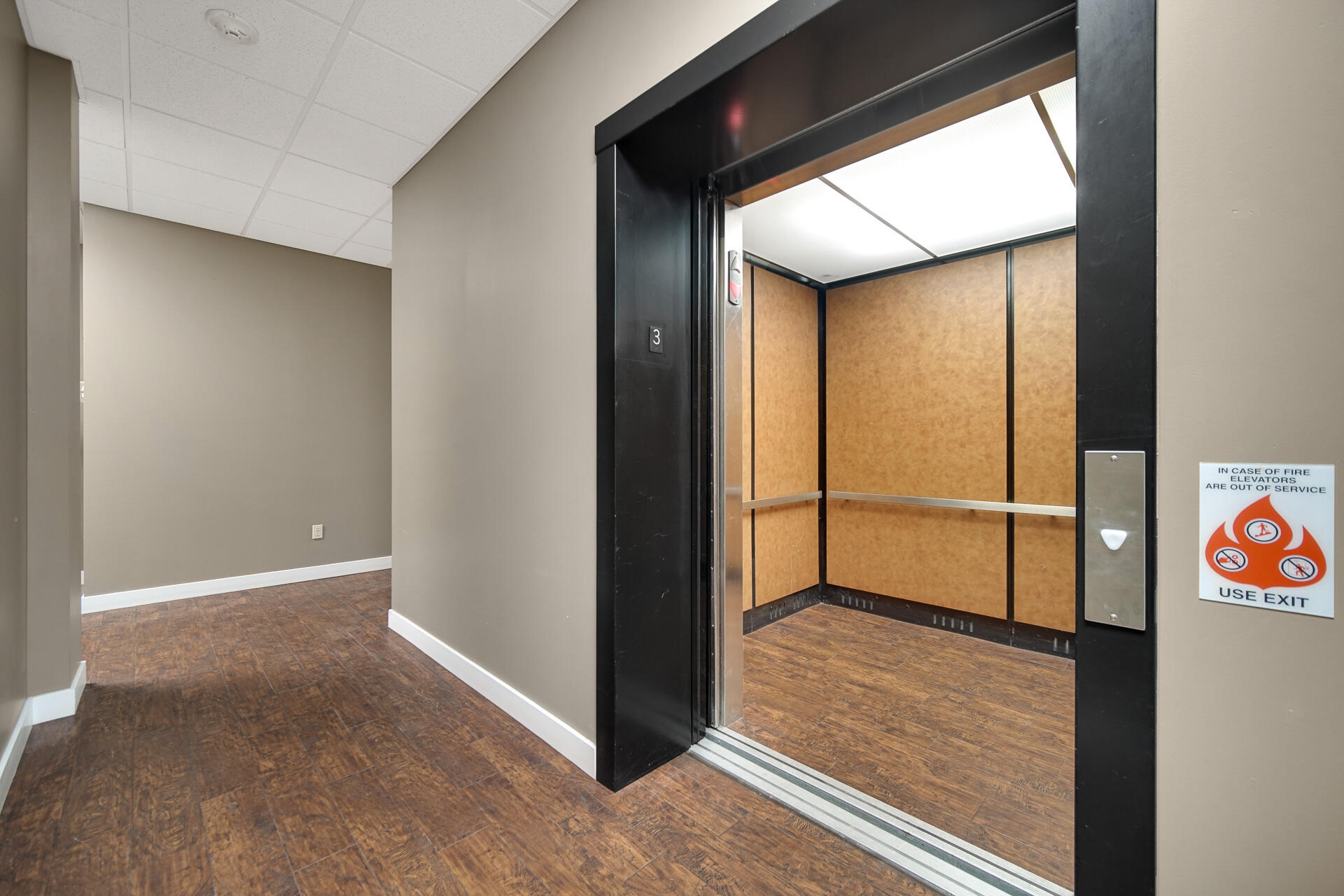 123 N Main Street Unit: 301
