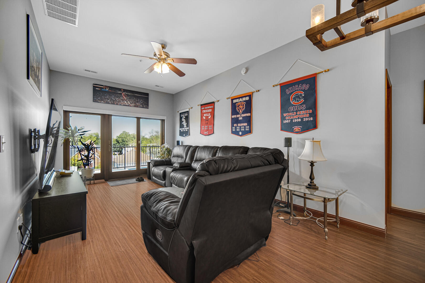 123 N Main Street Unit: 301