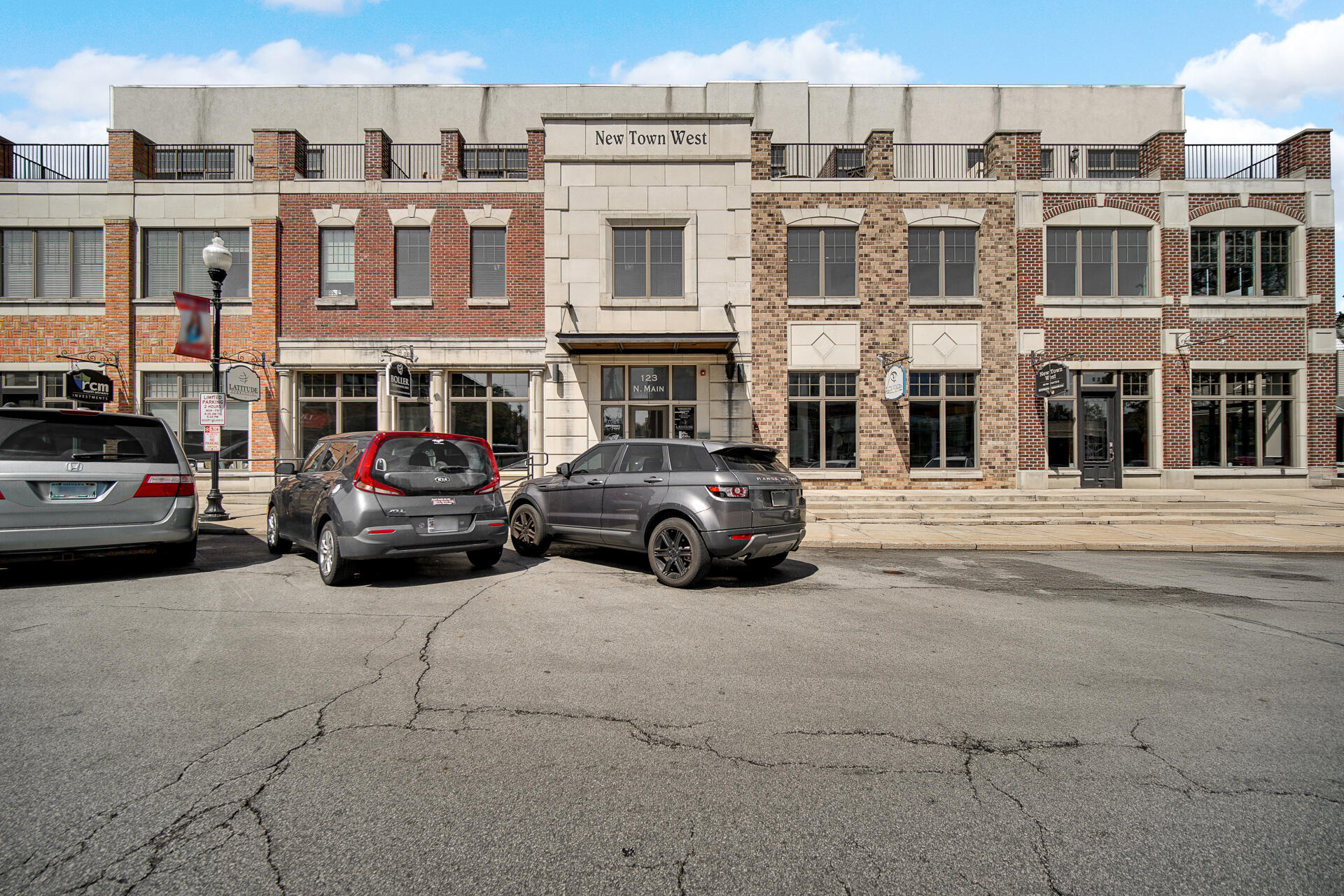 123 N Main Street Unit: 301