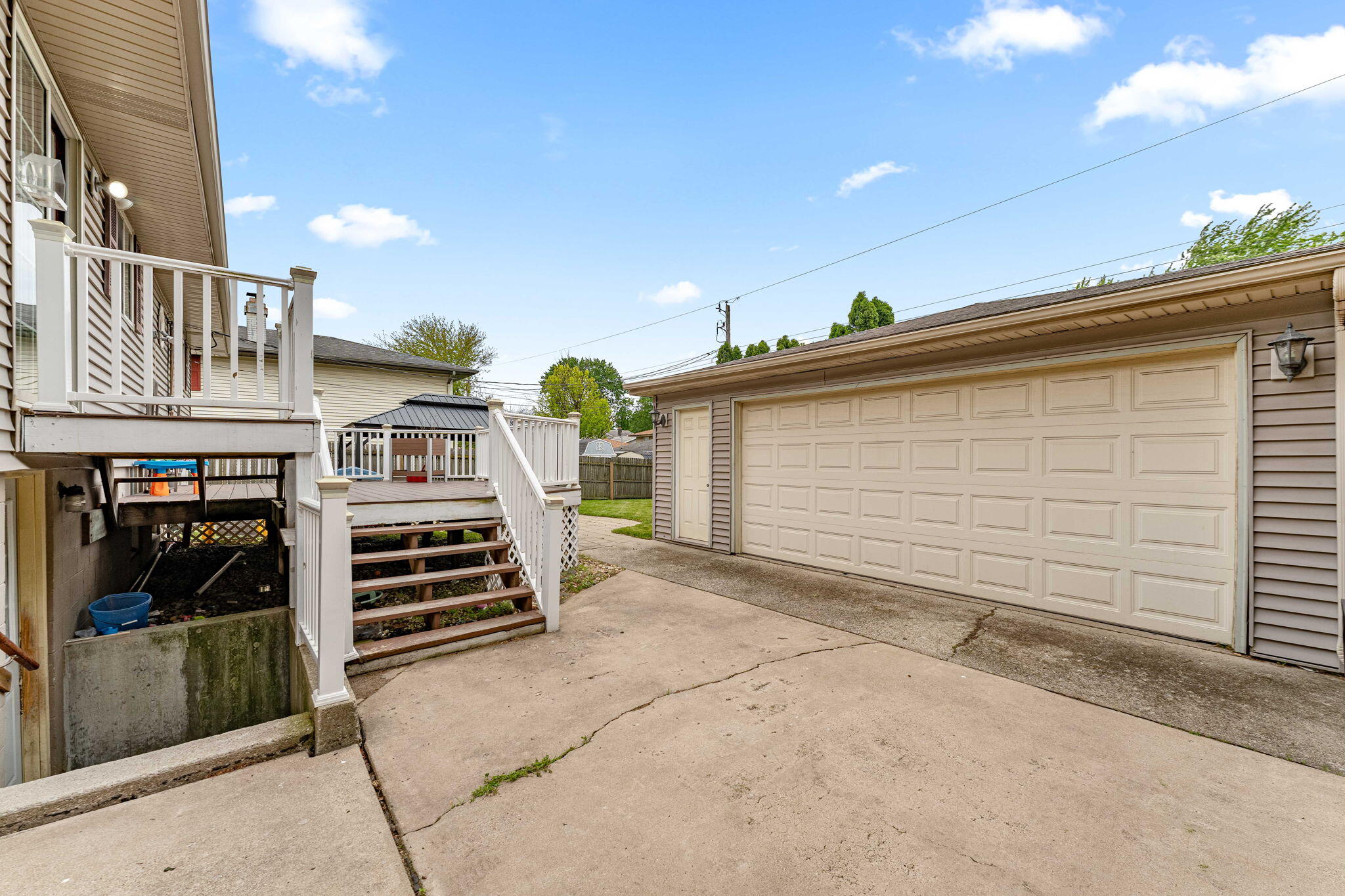 9138 Southmoor Avenue