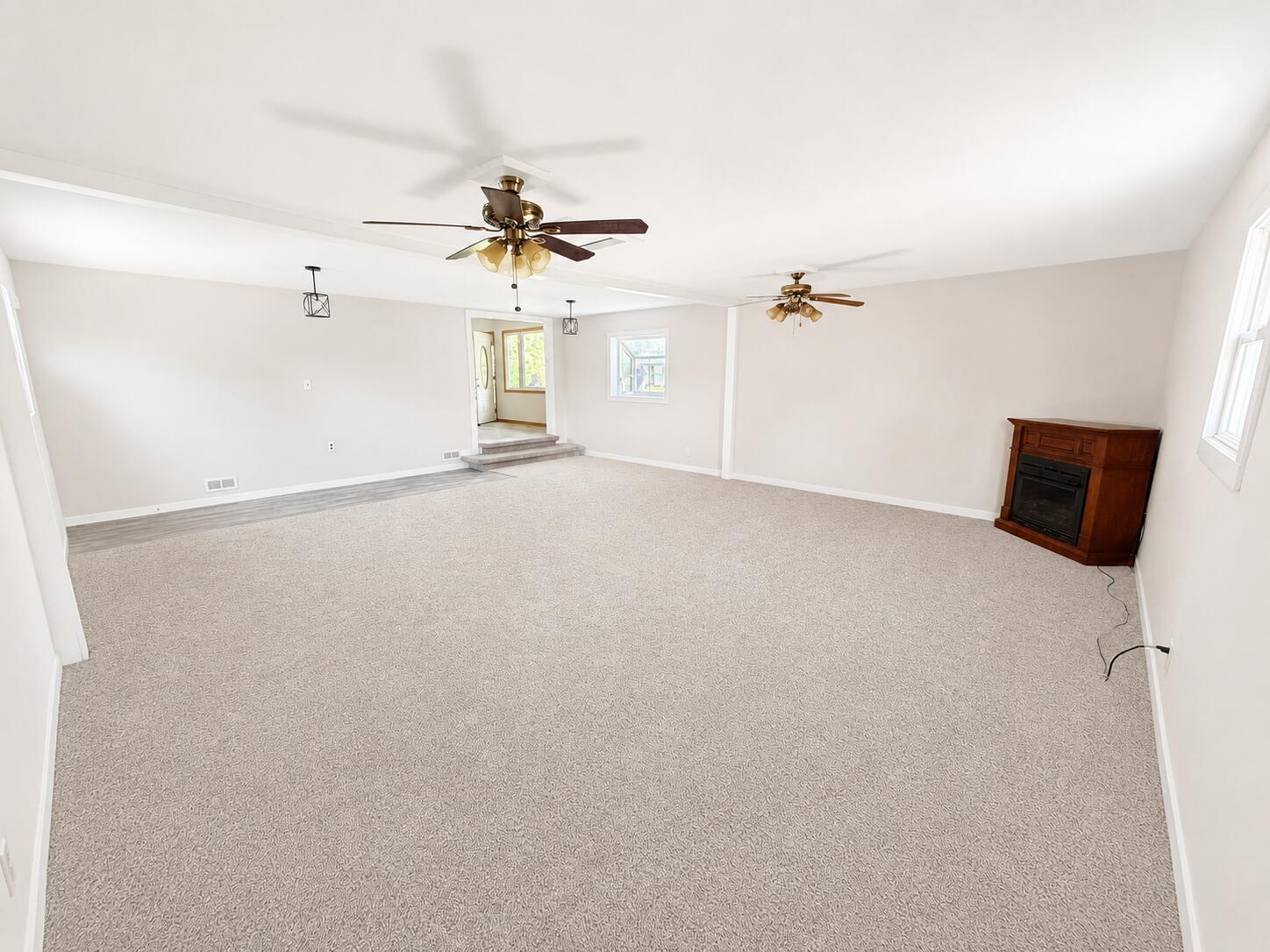 2790 E 1059 N