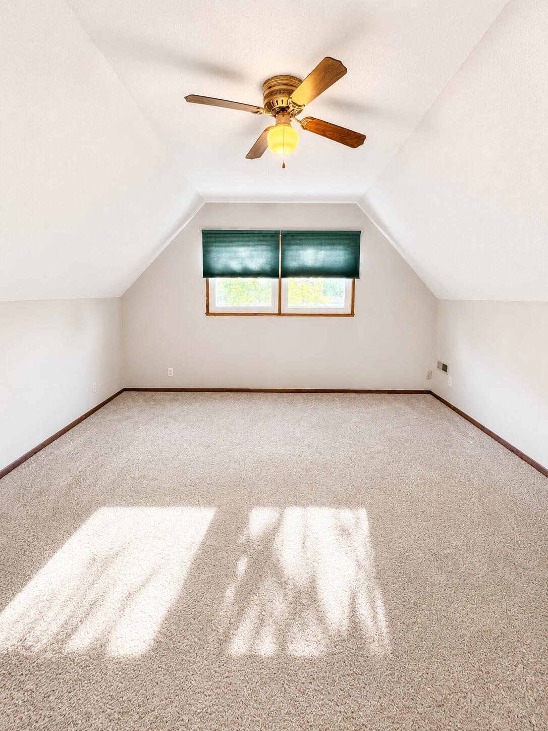 2790 E 1059 N