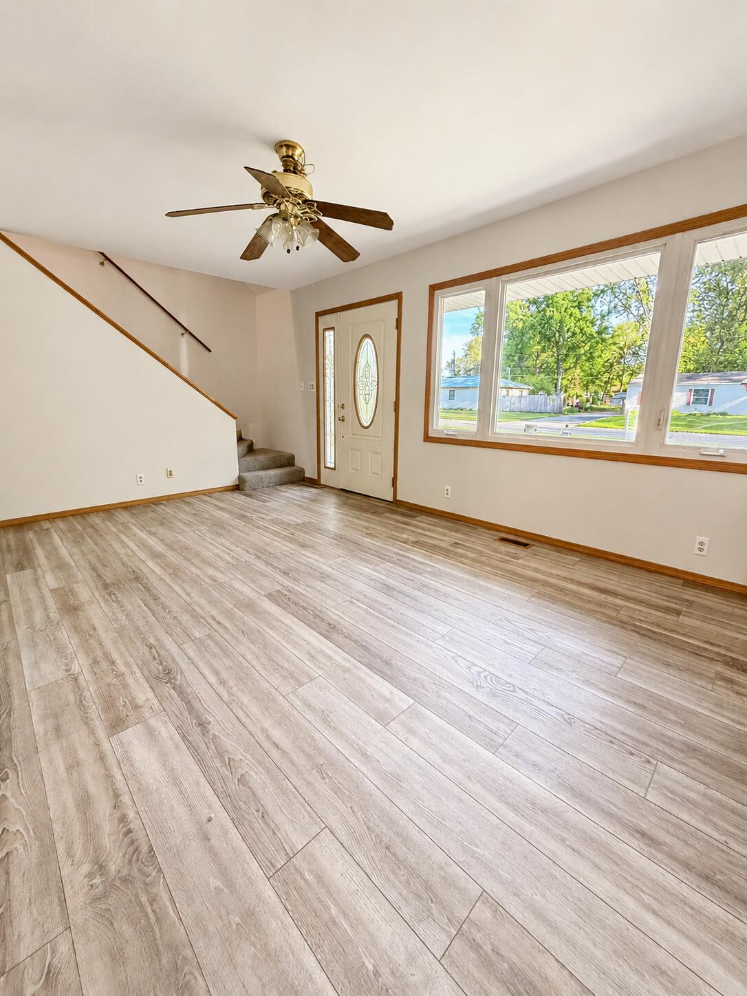2790 E 1059 N