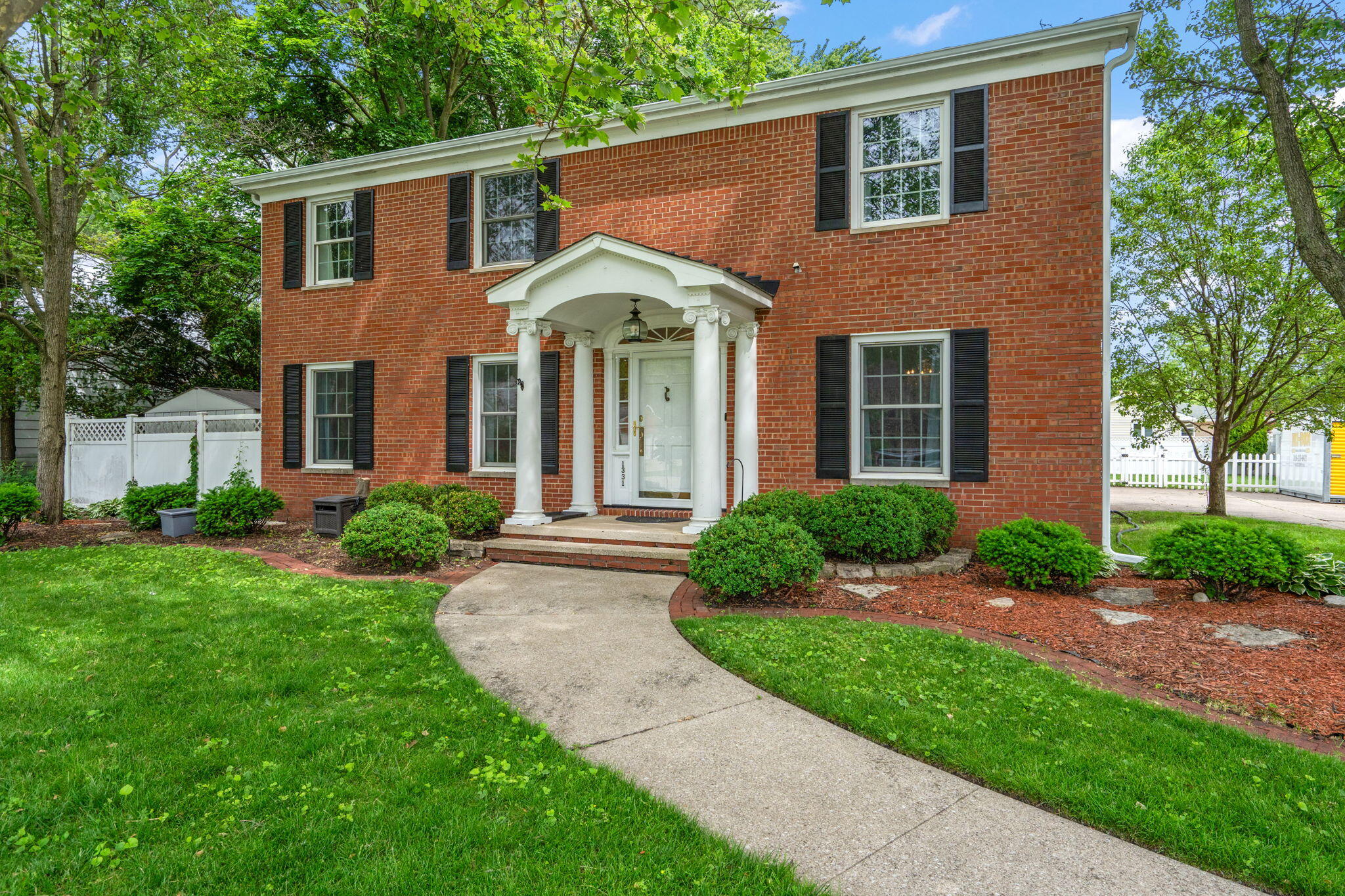 1331 Macarthur Boulevard