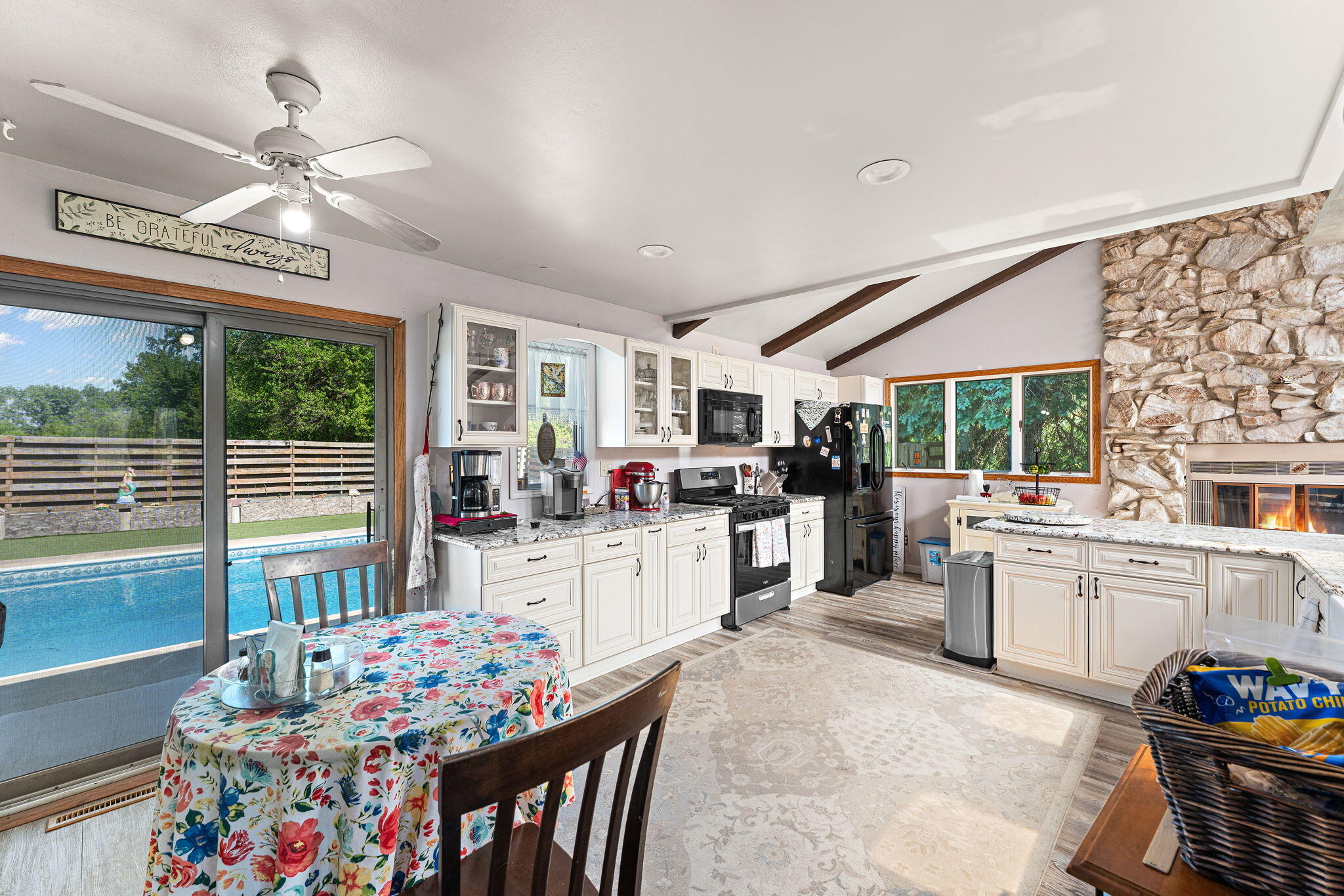 2547 Springhill Drive