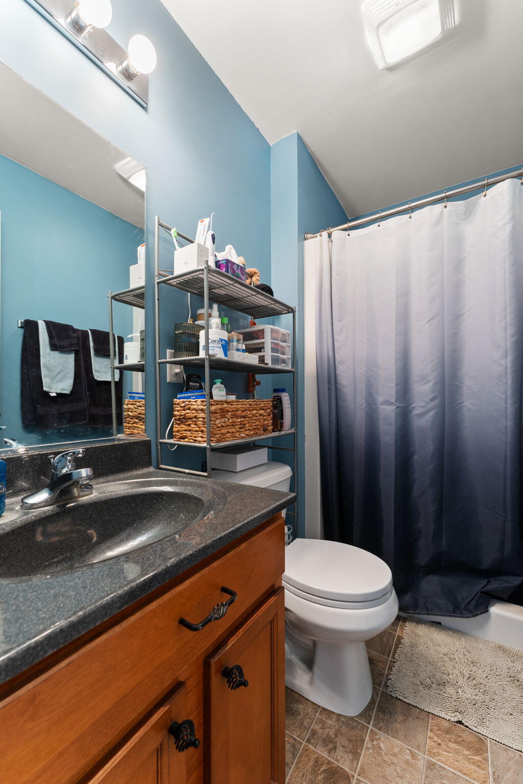 8921 W 125th Place