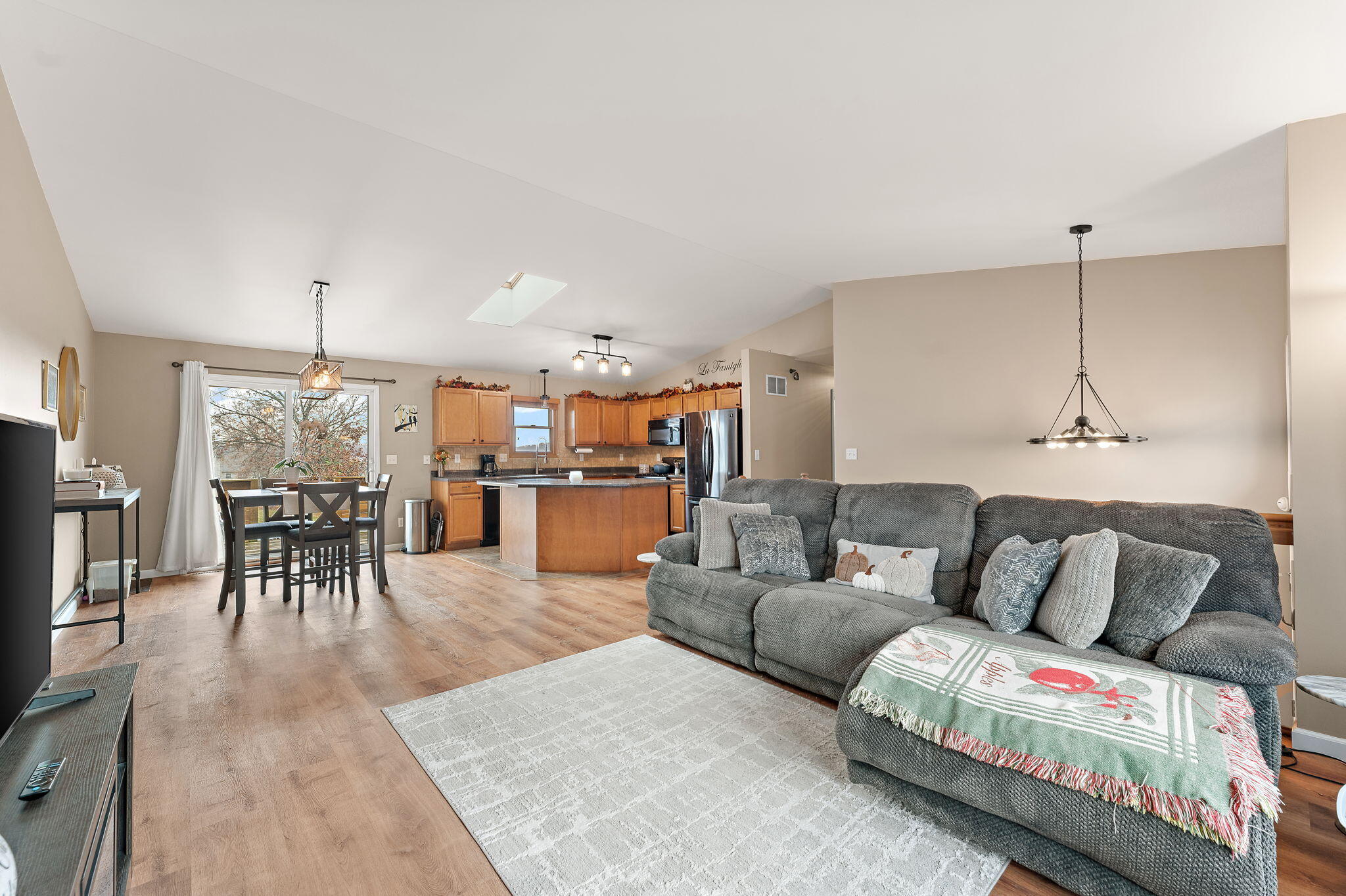 8921 W 125th Place