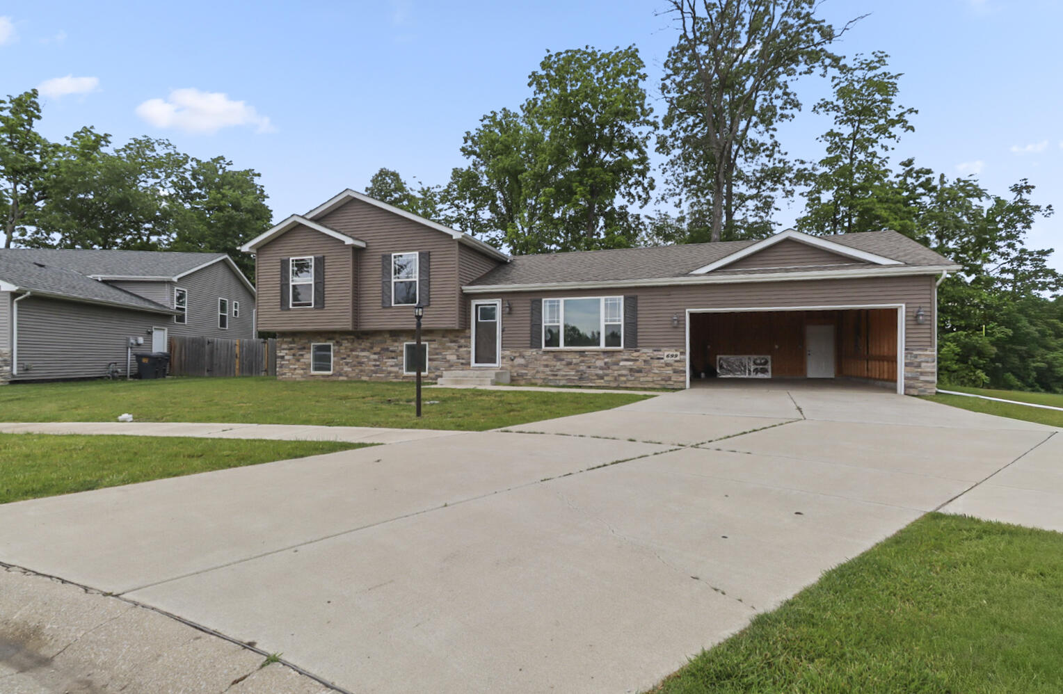 699 Cross Meadows Drive