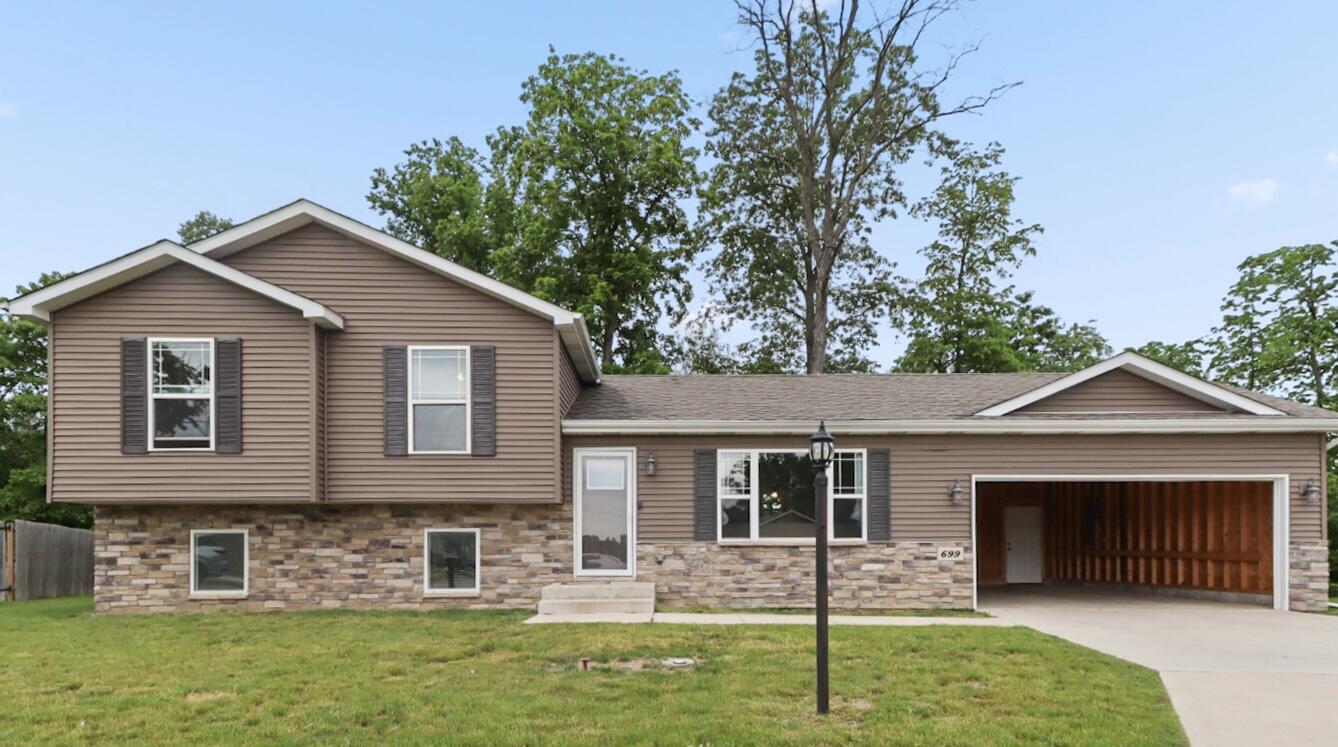 699 Cross Meadows Drive