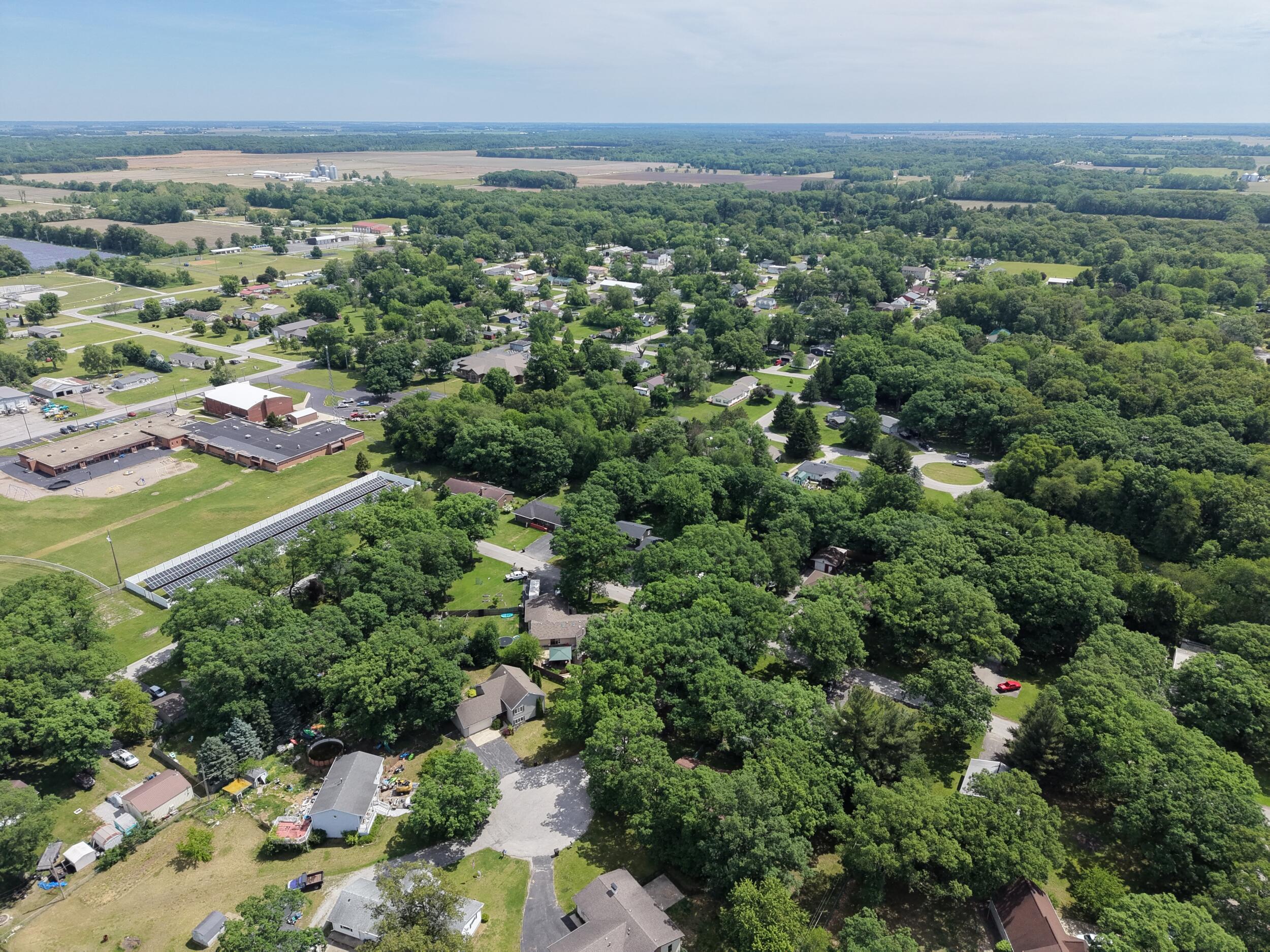 9347 N 327 W