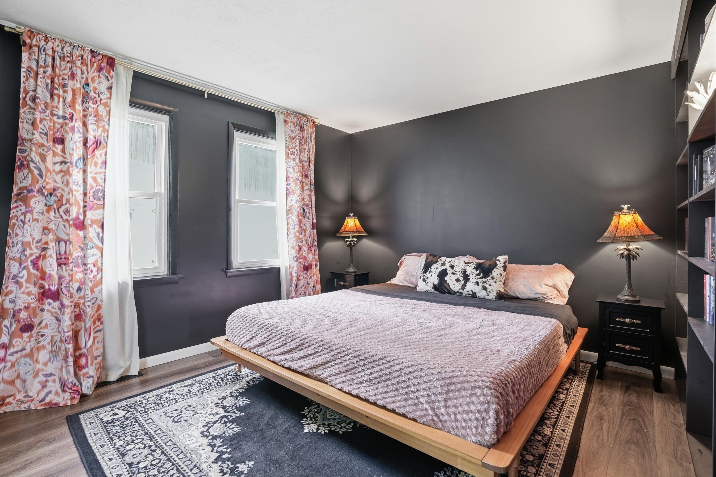 6118 Sunrise Avenue