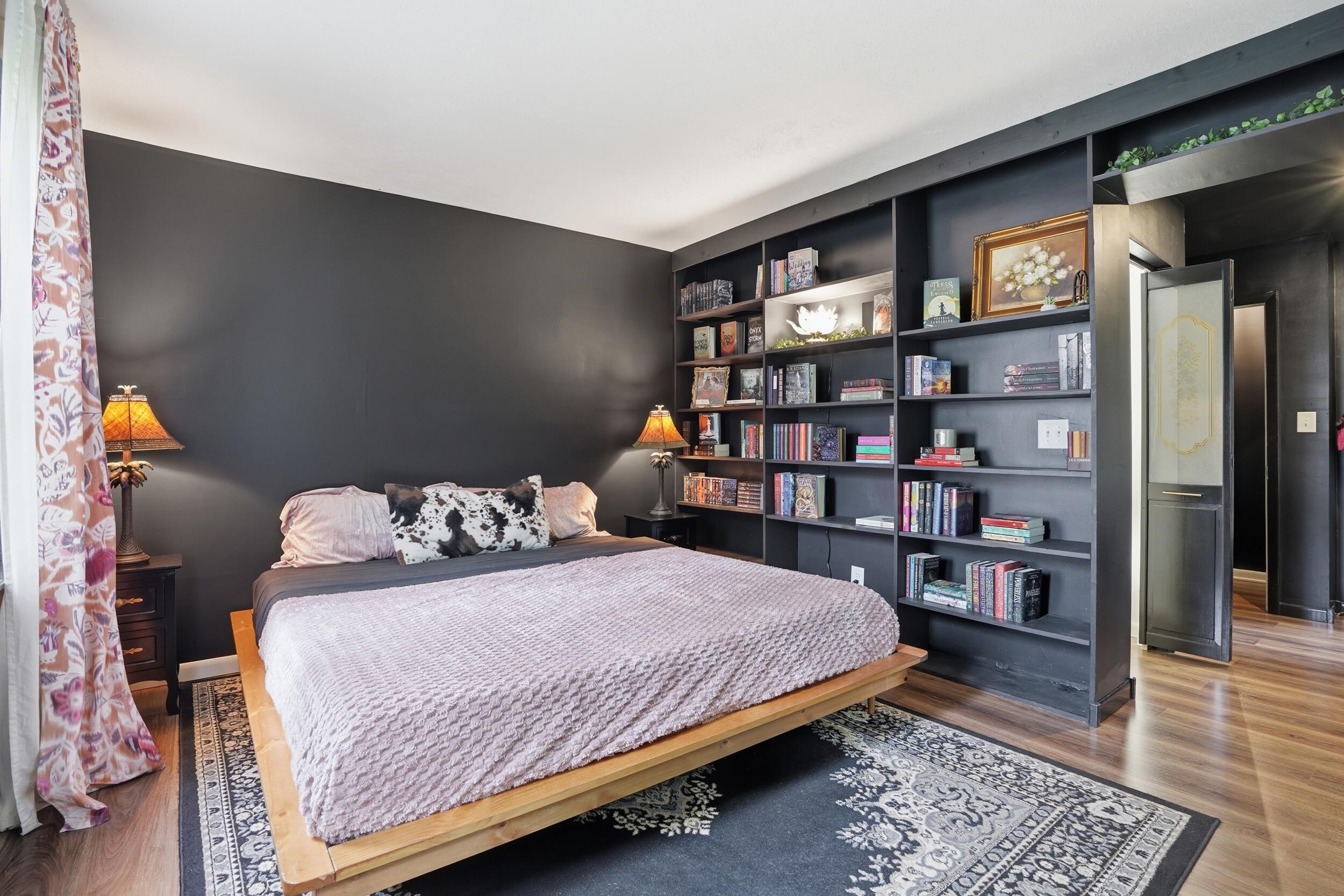6118 Sunrise Avenue