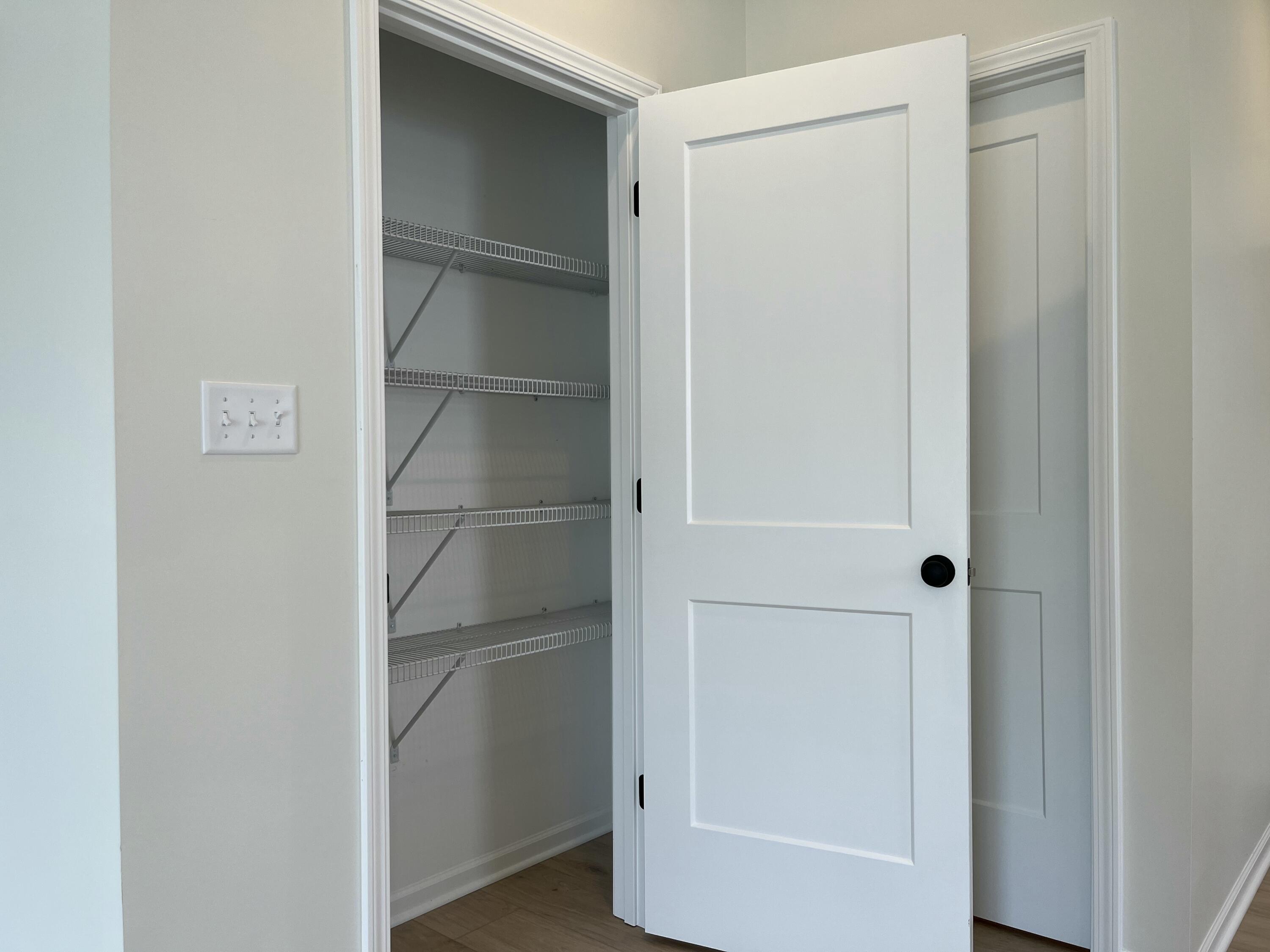 4904 Stephen Lane