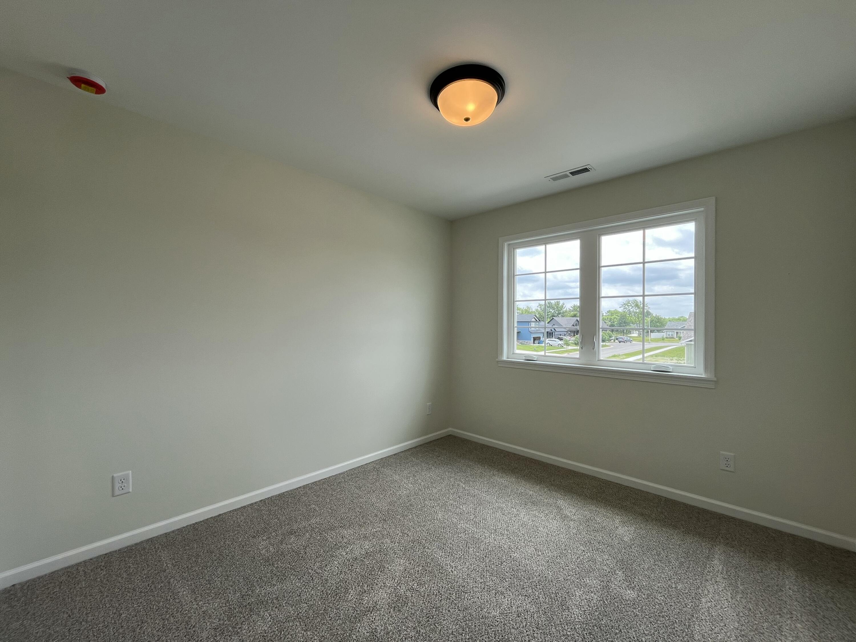 4904 Stephen Lane