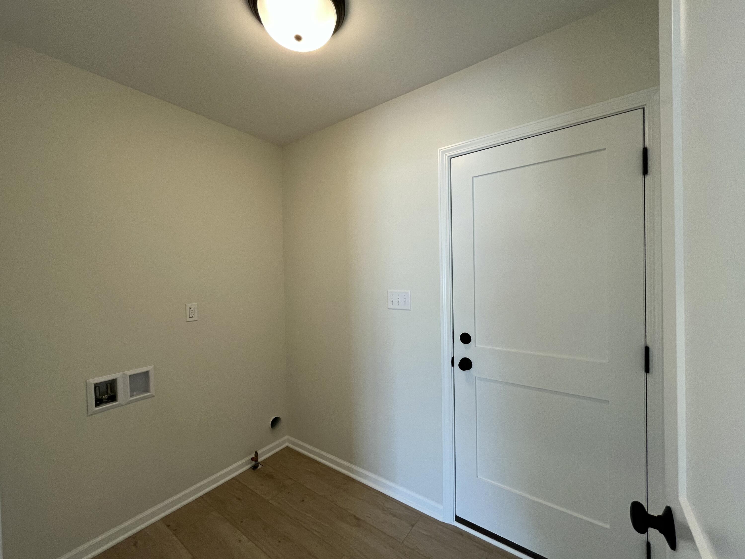 4904 Stephen Lane