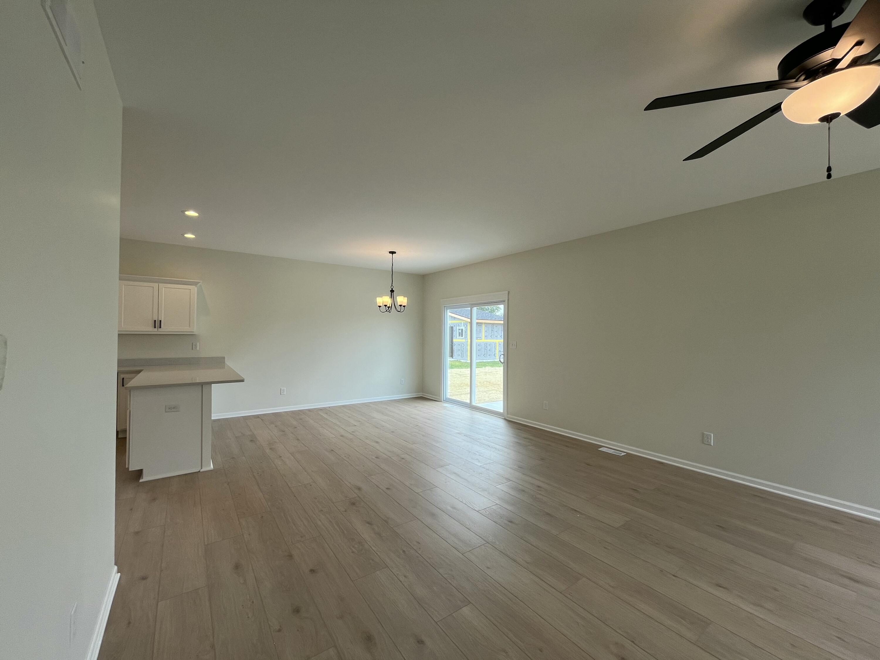 4904 Stephen Lane
