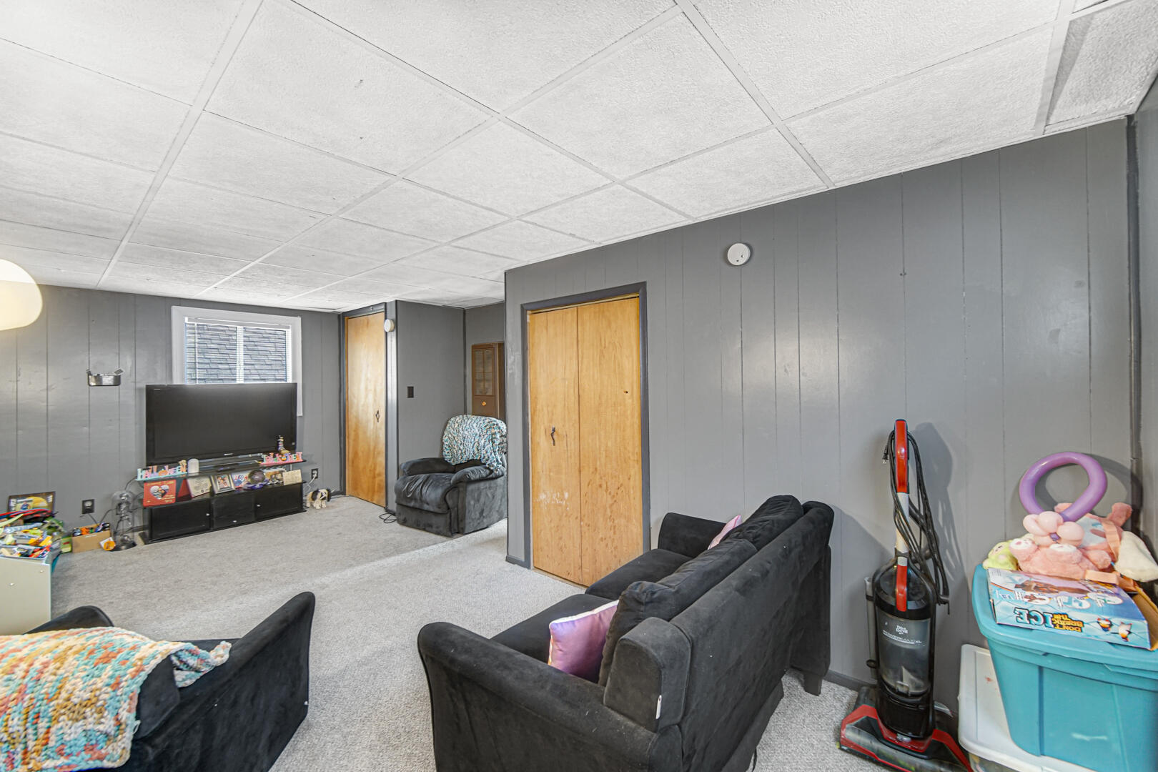 1421 Roberts Avenue