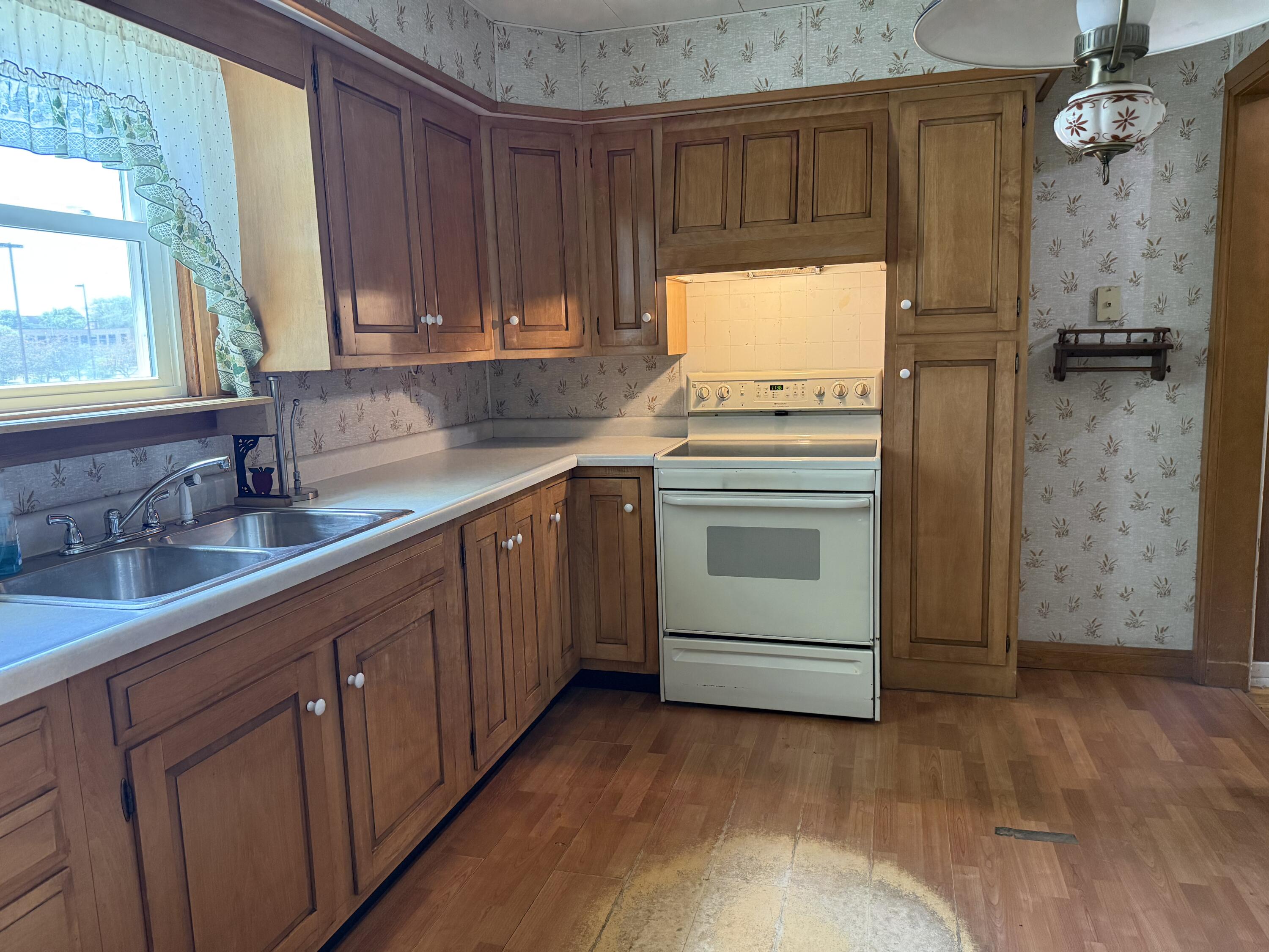 6937 Wicker Avenue
