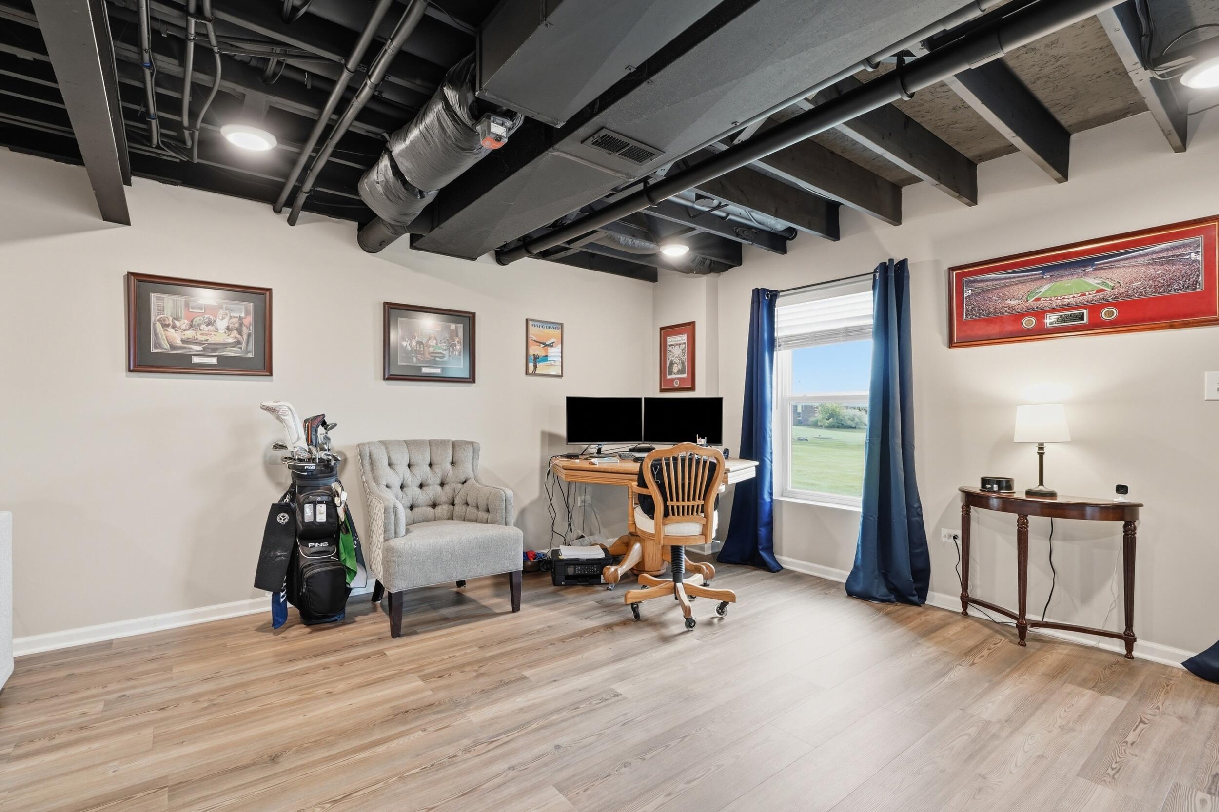 10332 Adler Cove