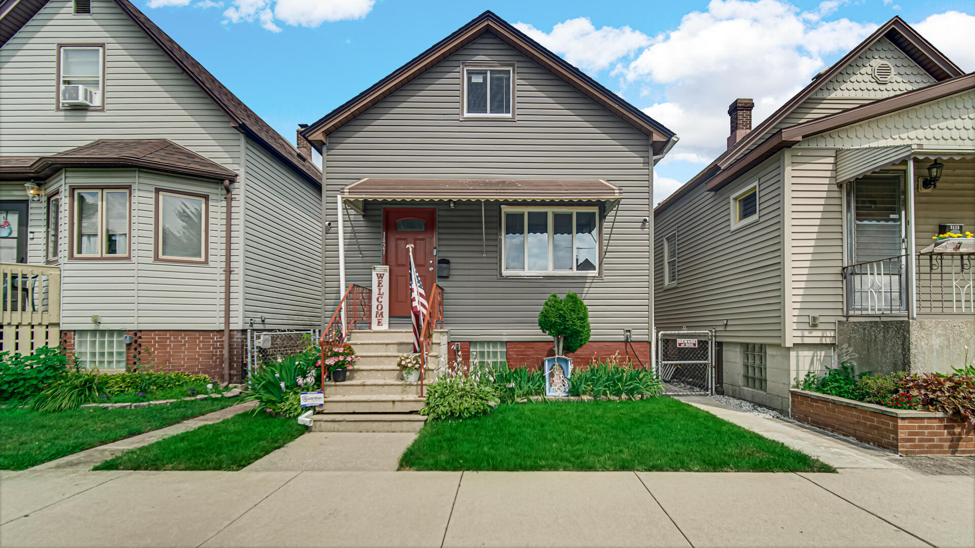 1421 Roberts Avenue