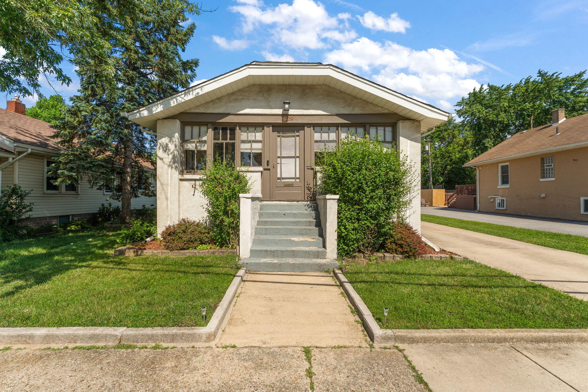 8829 Parrish Avenue