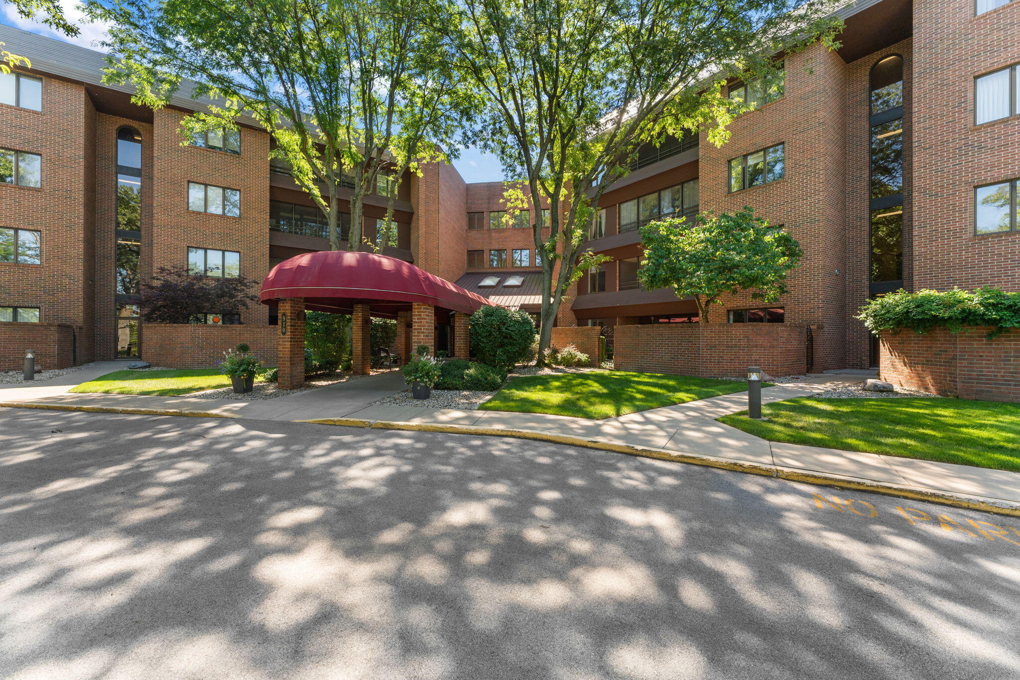 910 Ridge Road Unit: 203