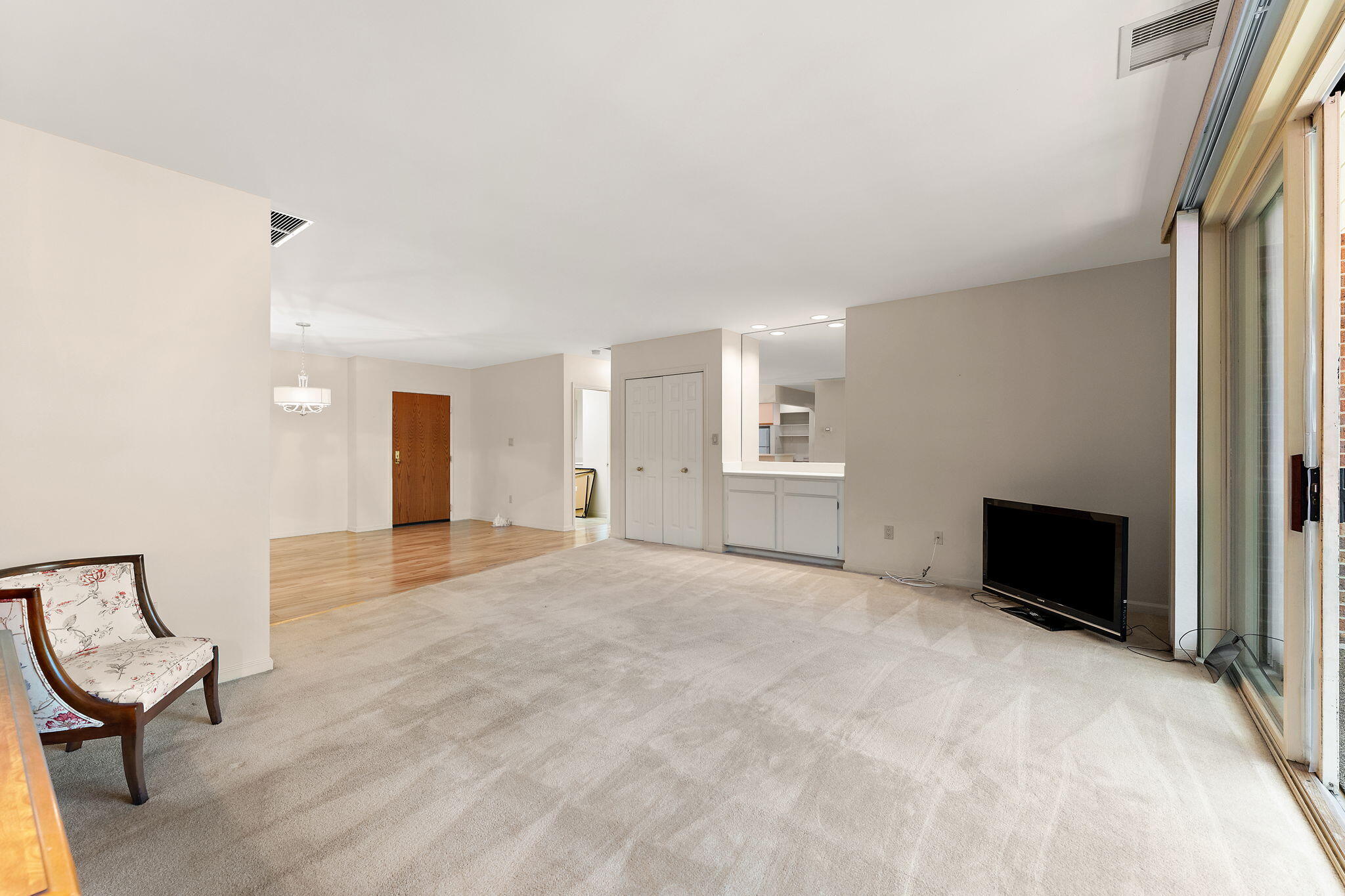 910 Ridge Road Unit: 203