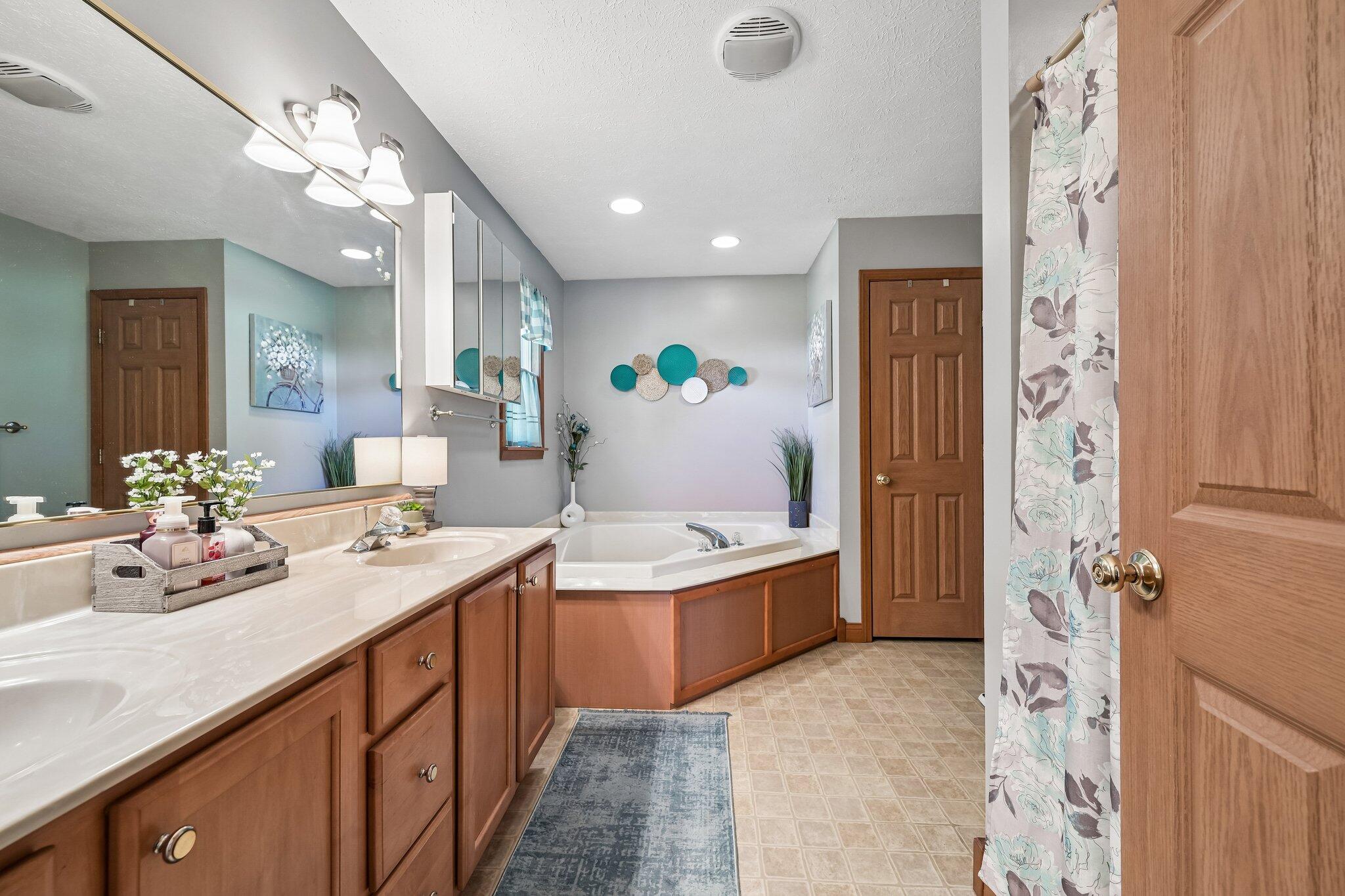 3016 Private Road-625 N