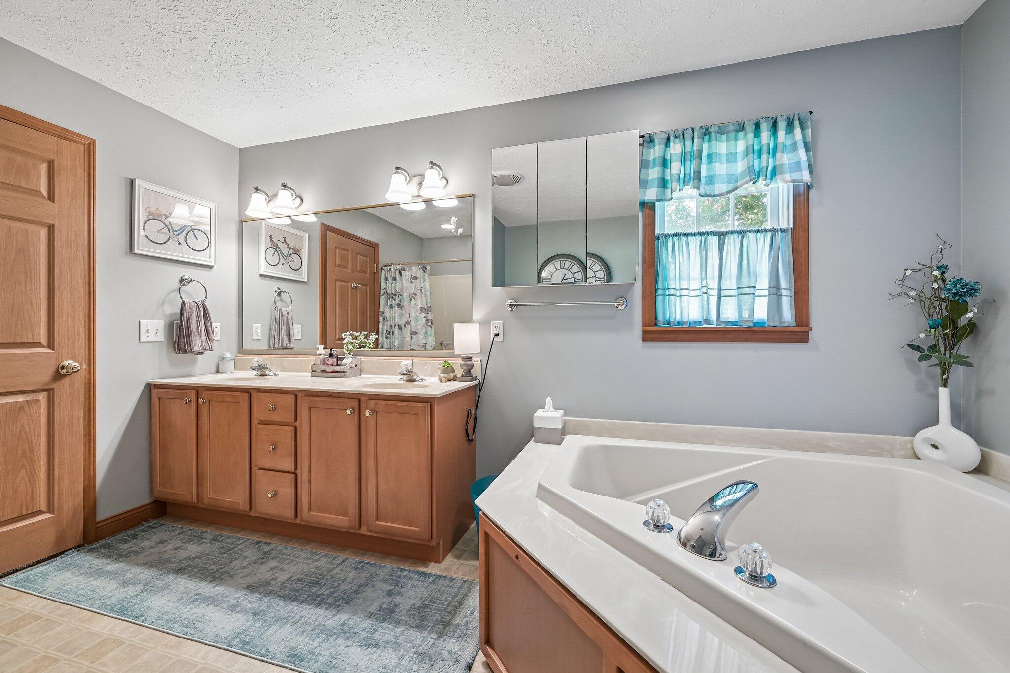 3016 Private Road-625 N