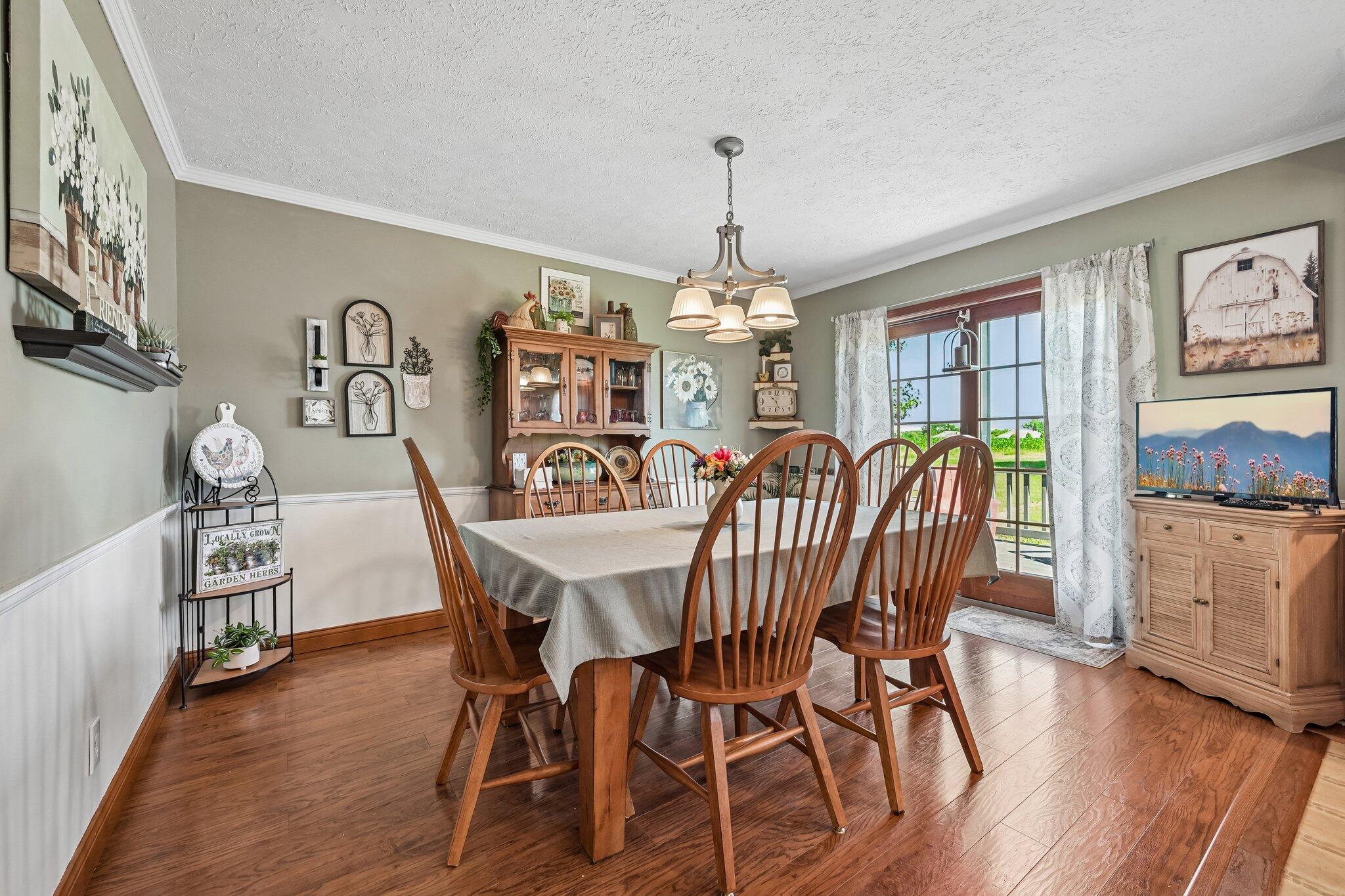 3016 Private Road-625 N