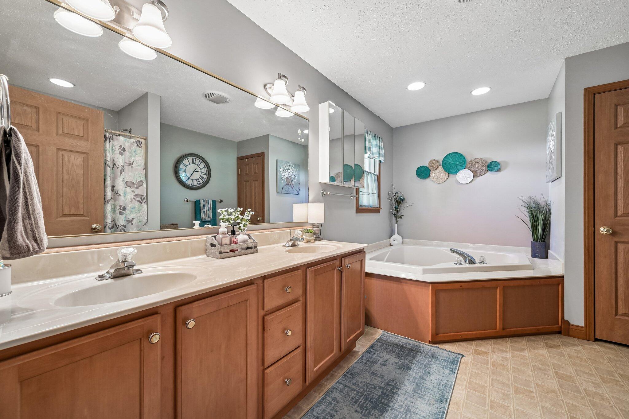 3016 Private Road-625 N