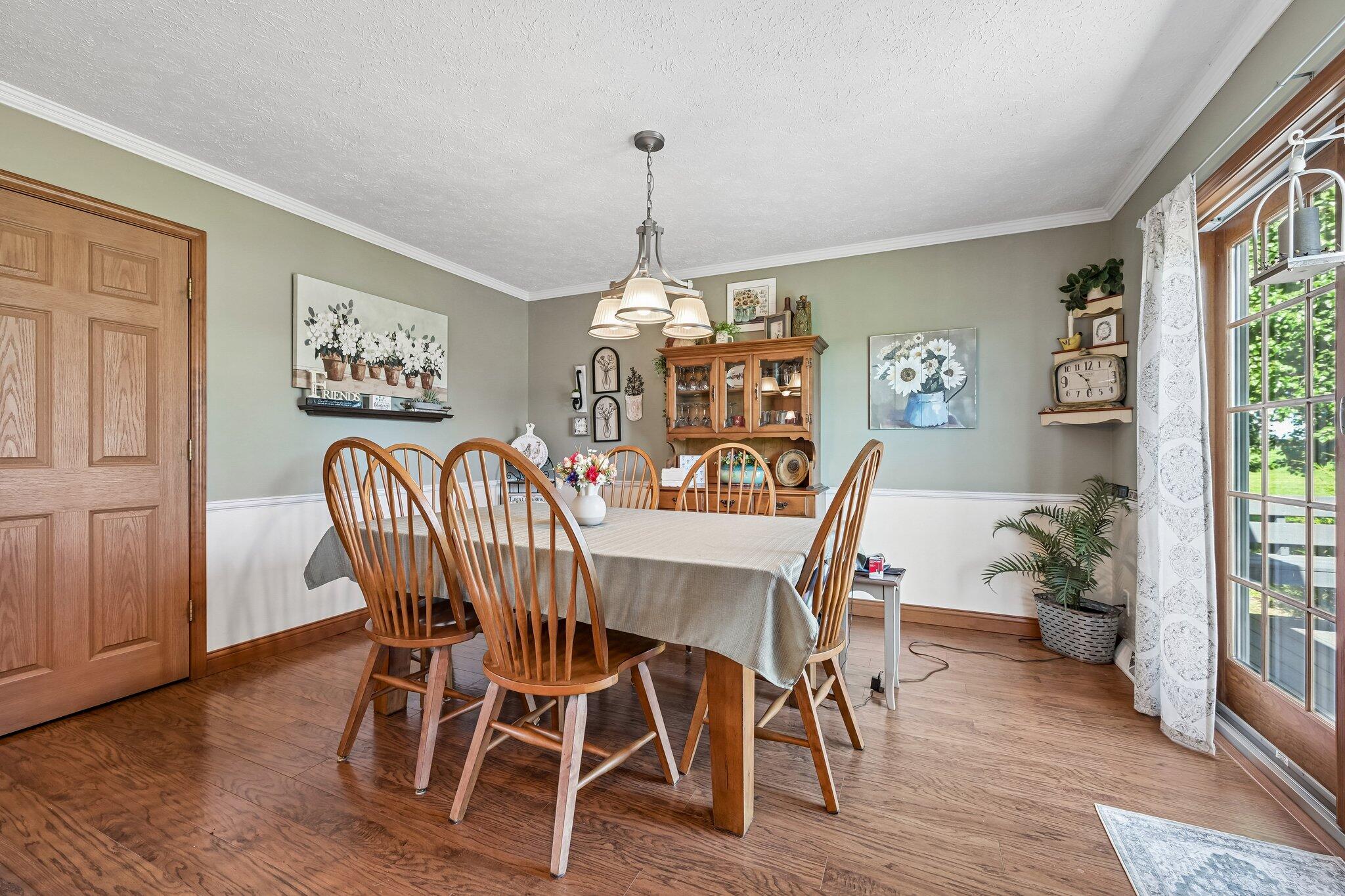 3016 Private Road-625 N
