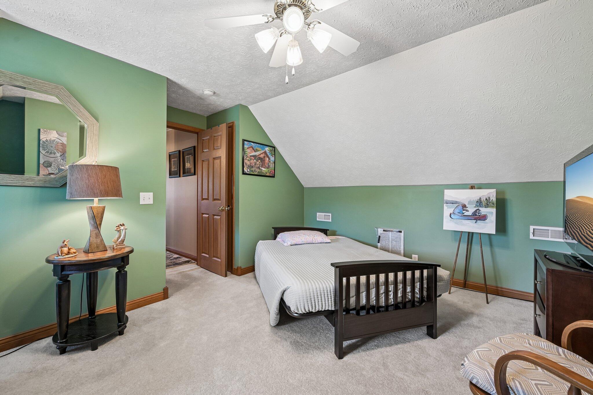 3016 Private Road-625 N