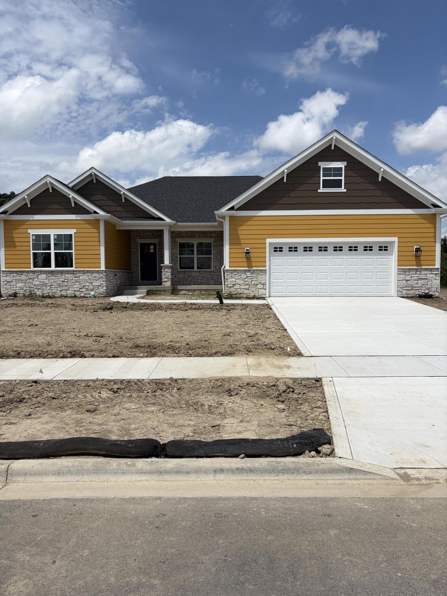 606 Bergamot Court