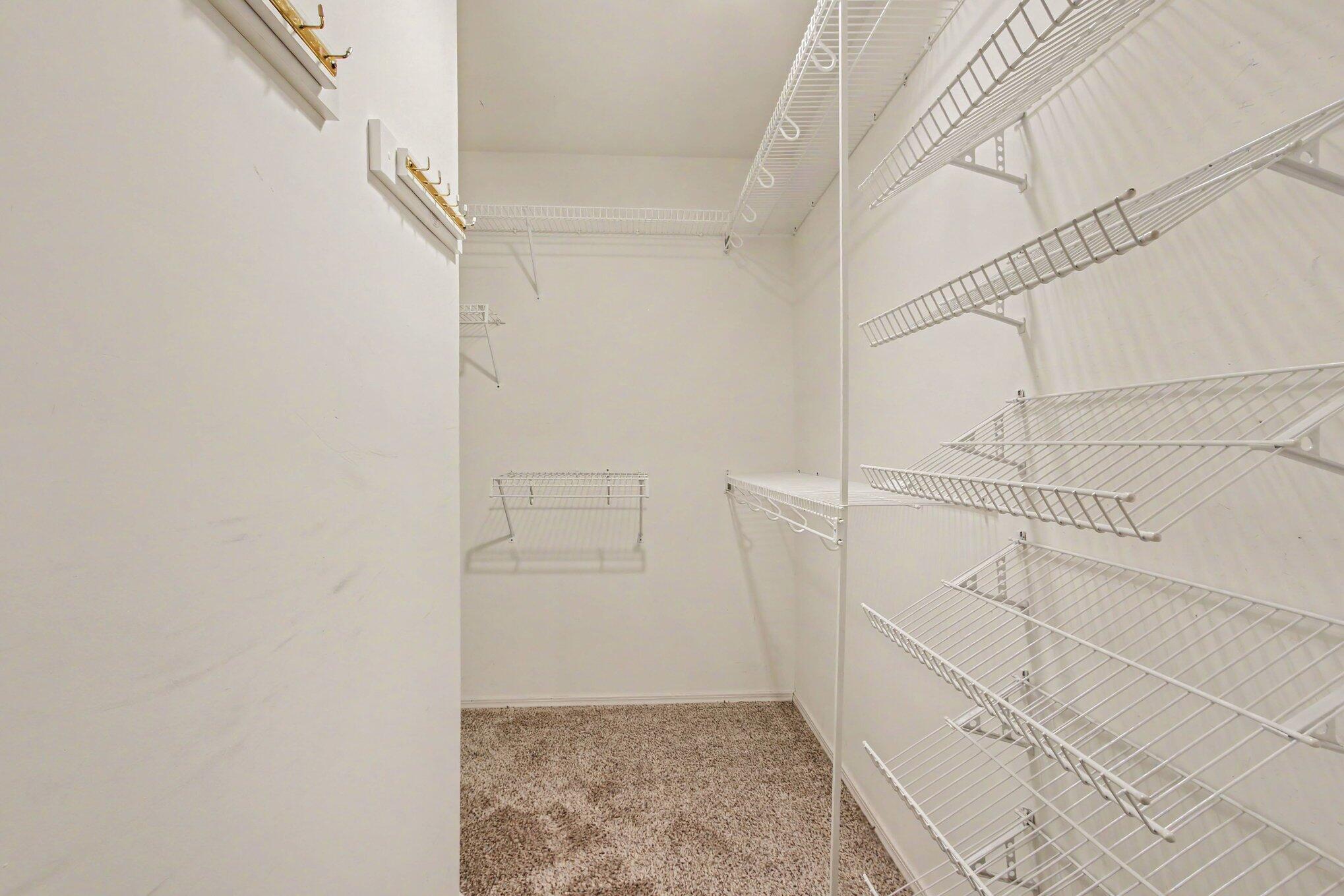 438 Deerpath Drive W