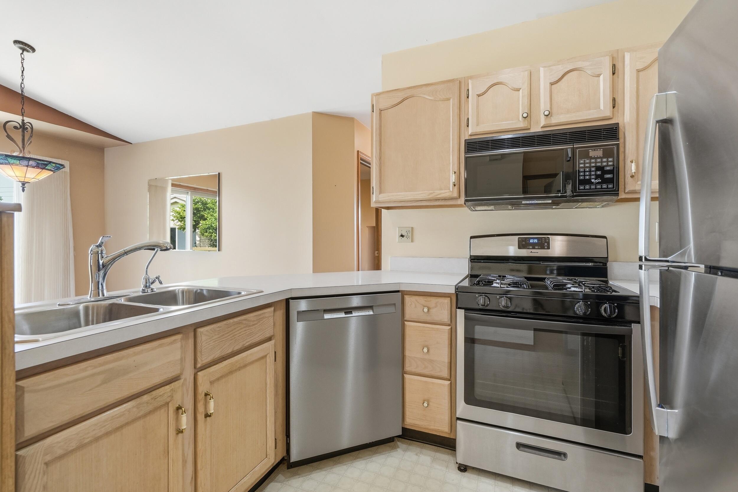 1905 Creekside Court