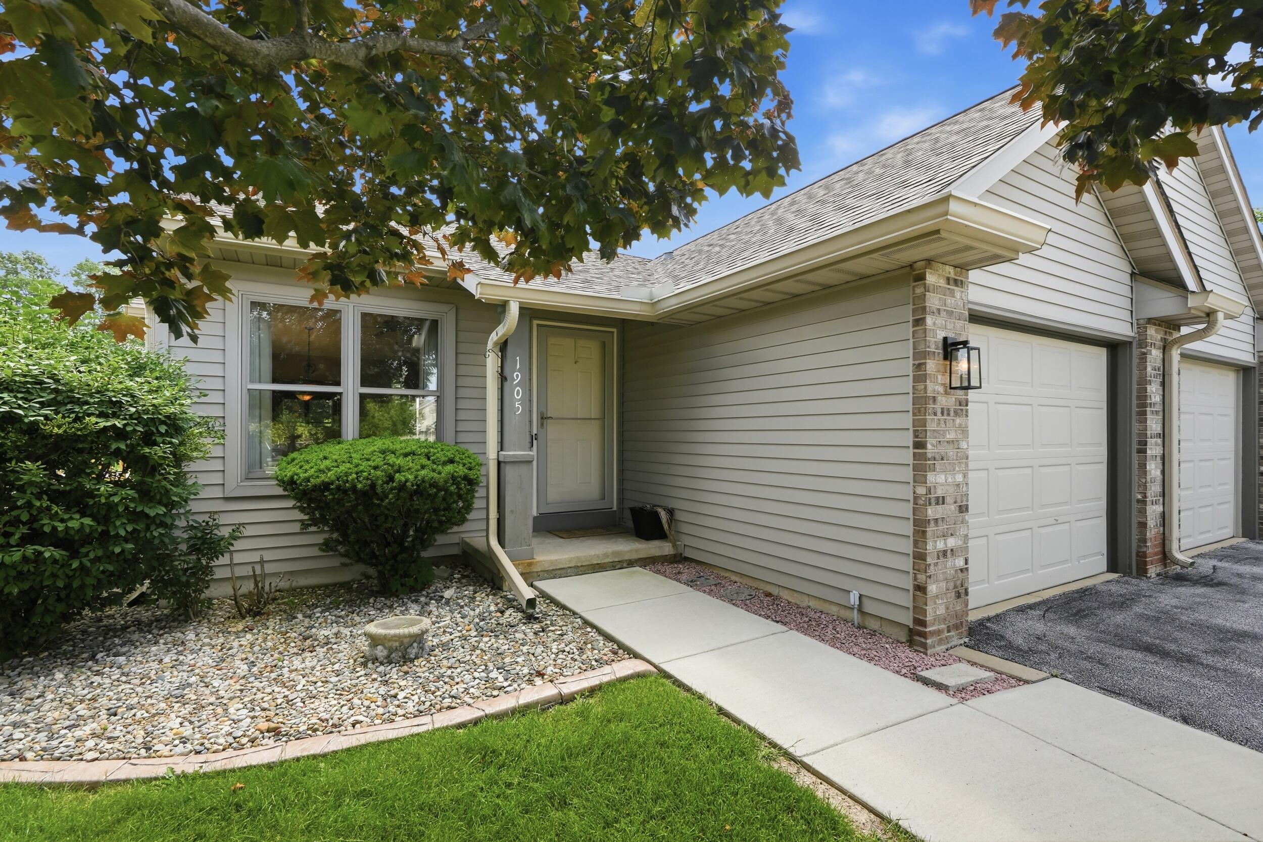1905 Creekside Court