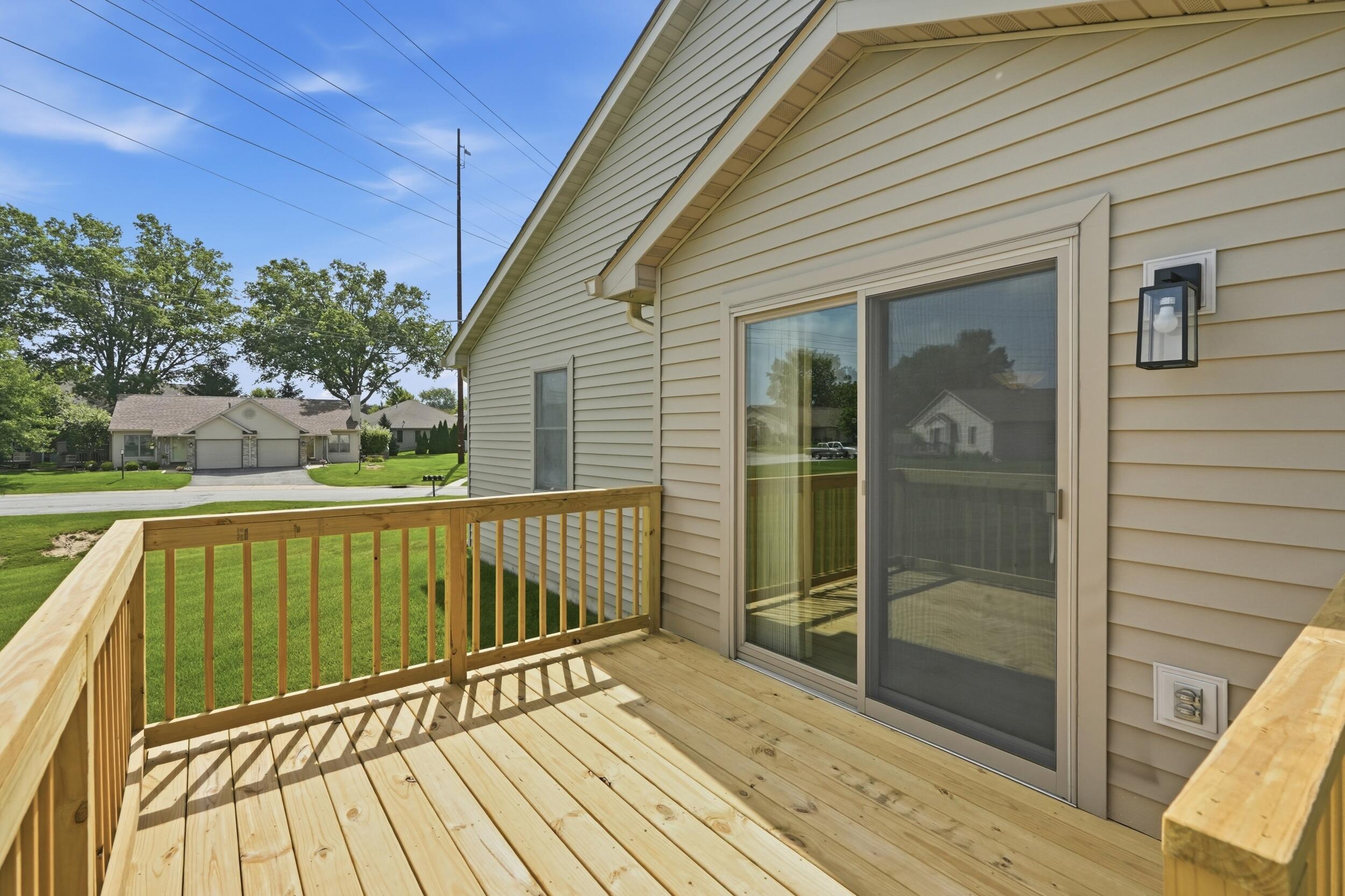 1905 Creekside Court