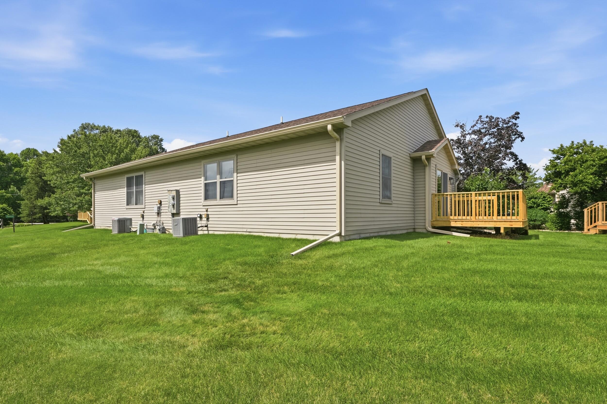 1905 Creekside Court