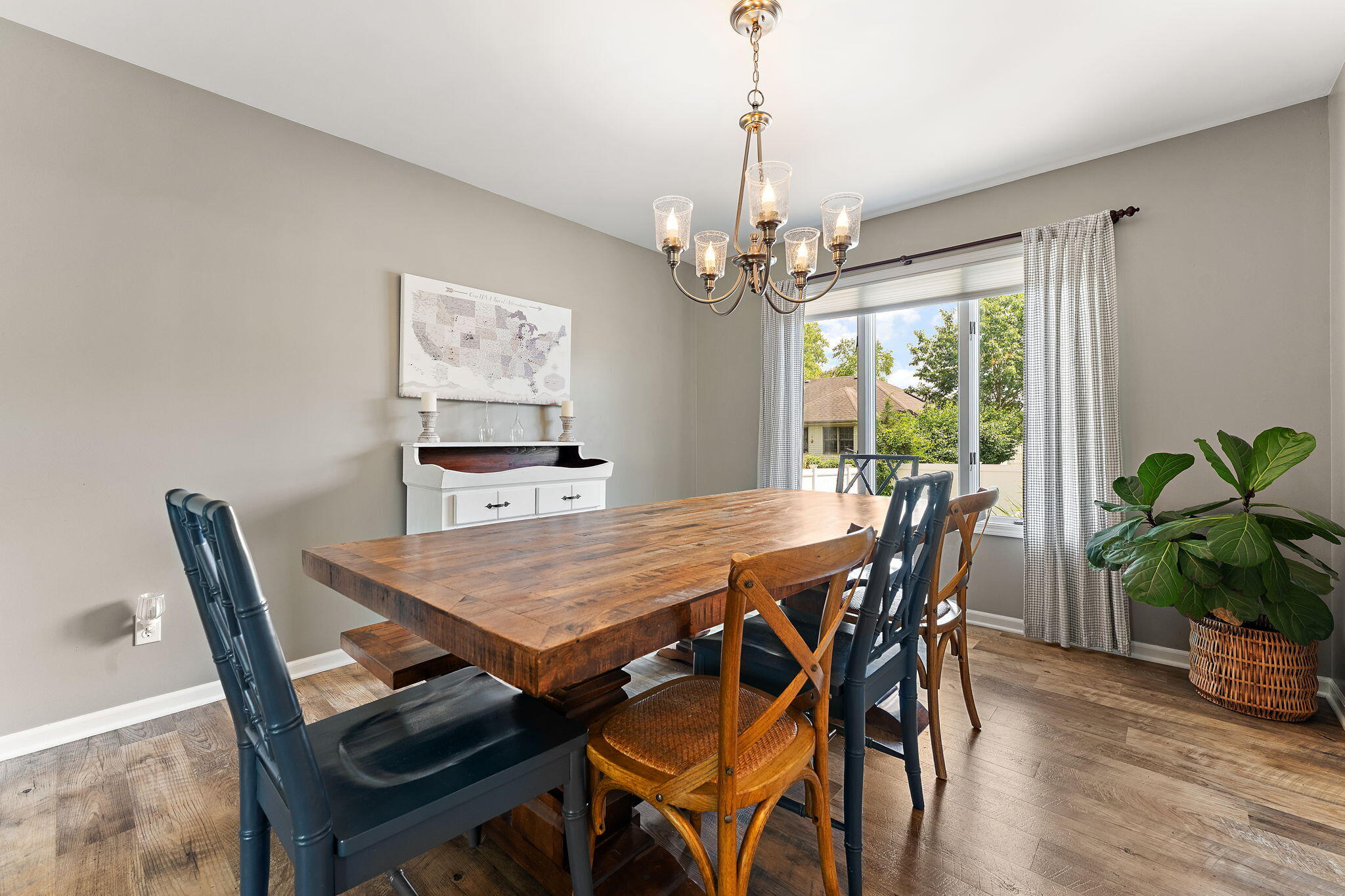 1507 Oak Leaf Drive