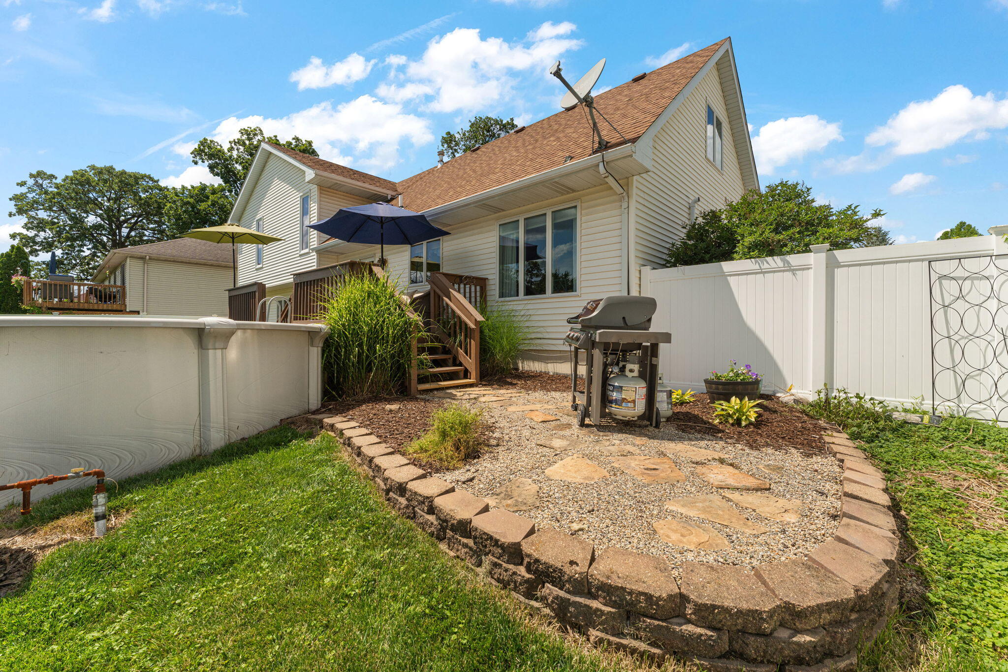 1507 Oak Leaf Drive