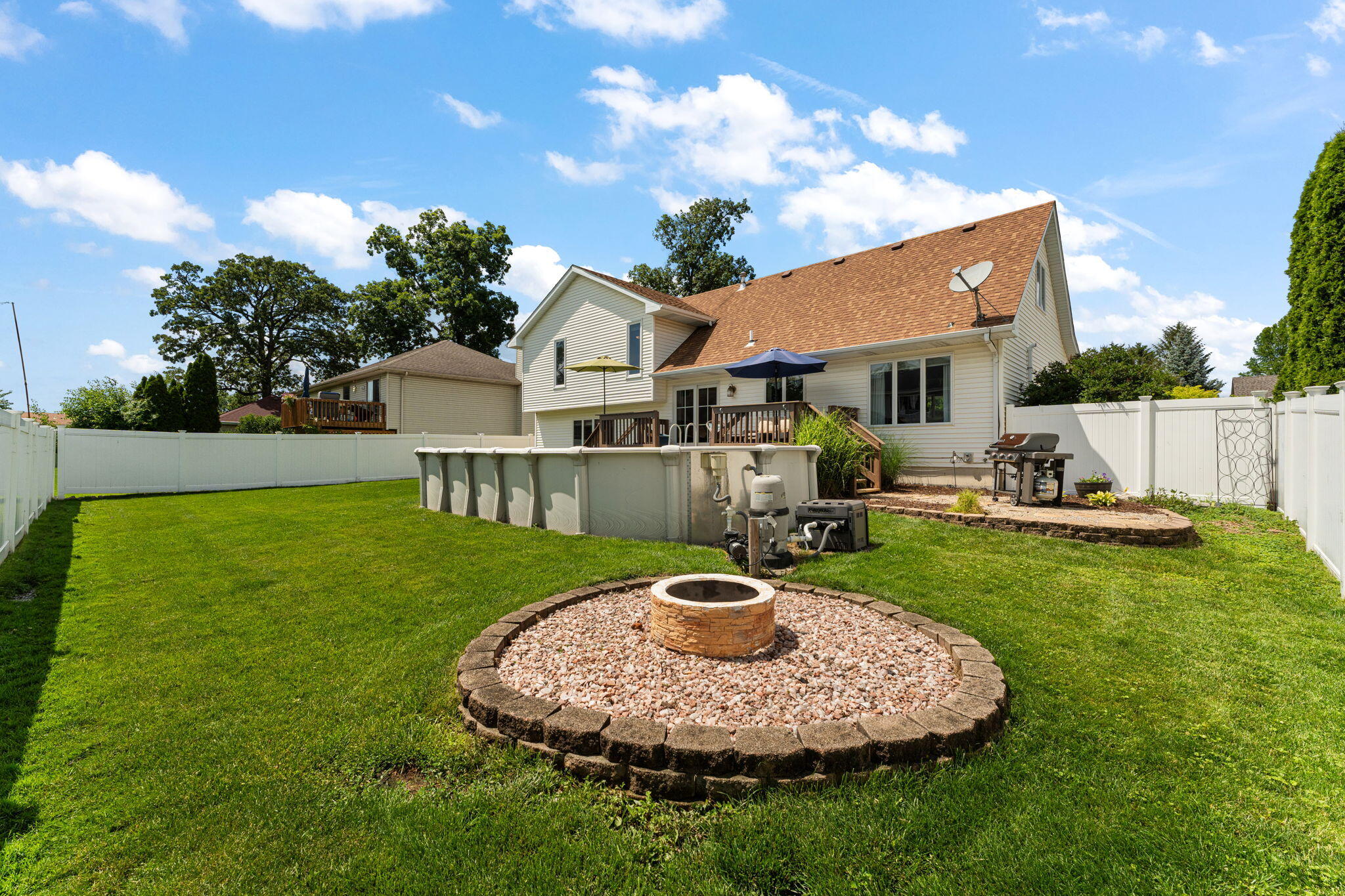 1507 Oak Leaf Drive