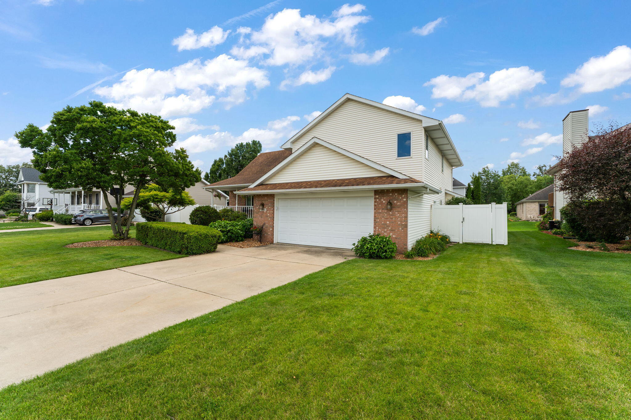1507 Oak Leaf Drive